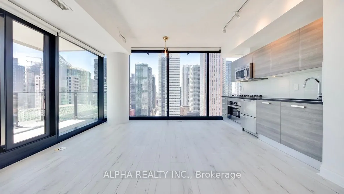 224 King Street W, #2506