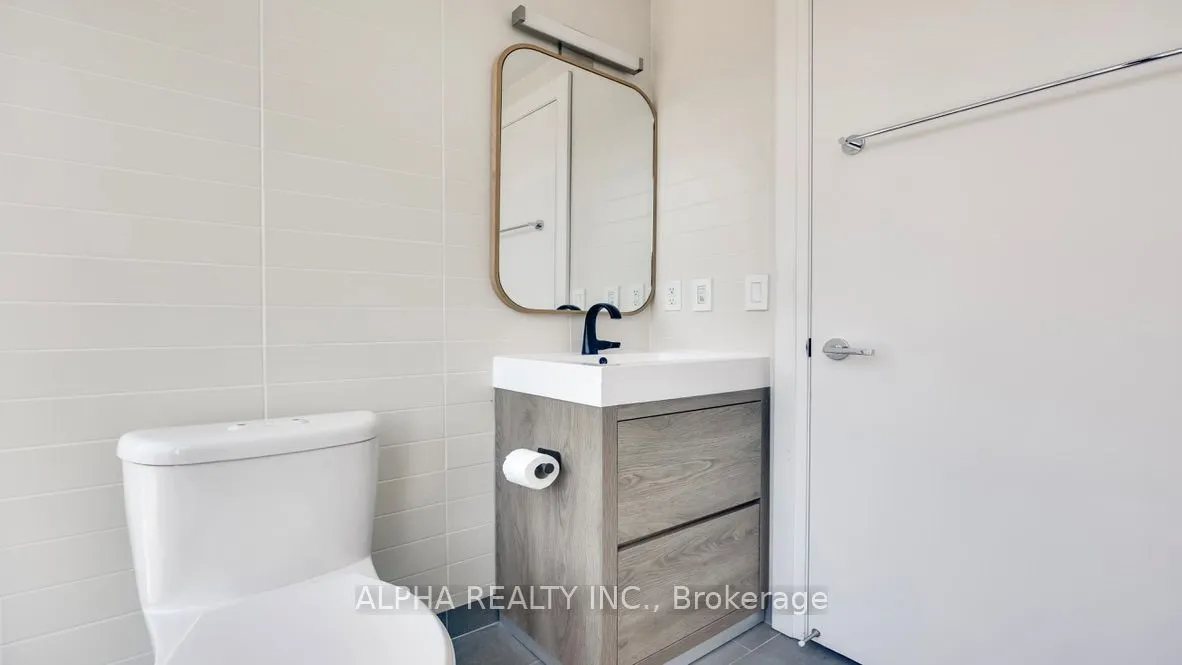 224 King Street W, #2506