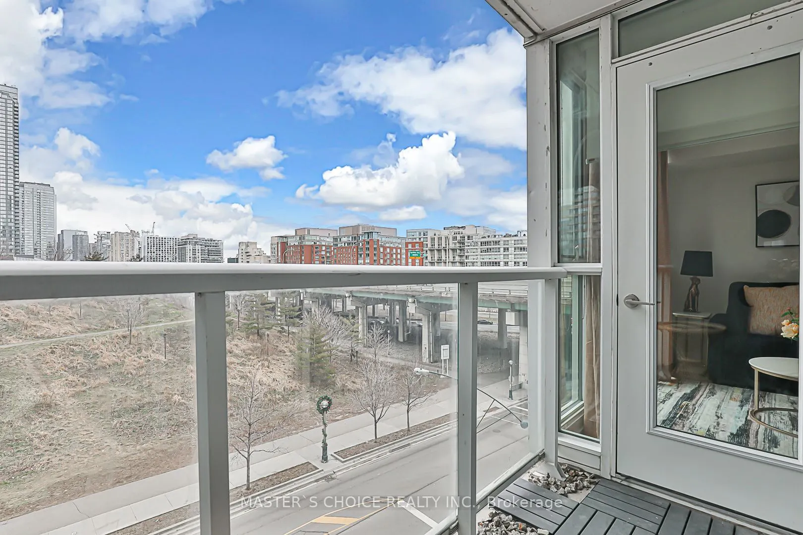 75 Queens Wharf Road, #506