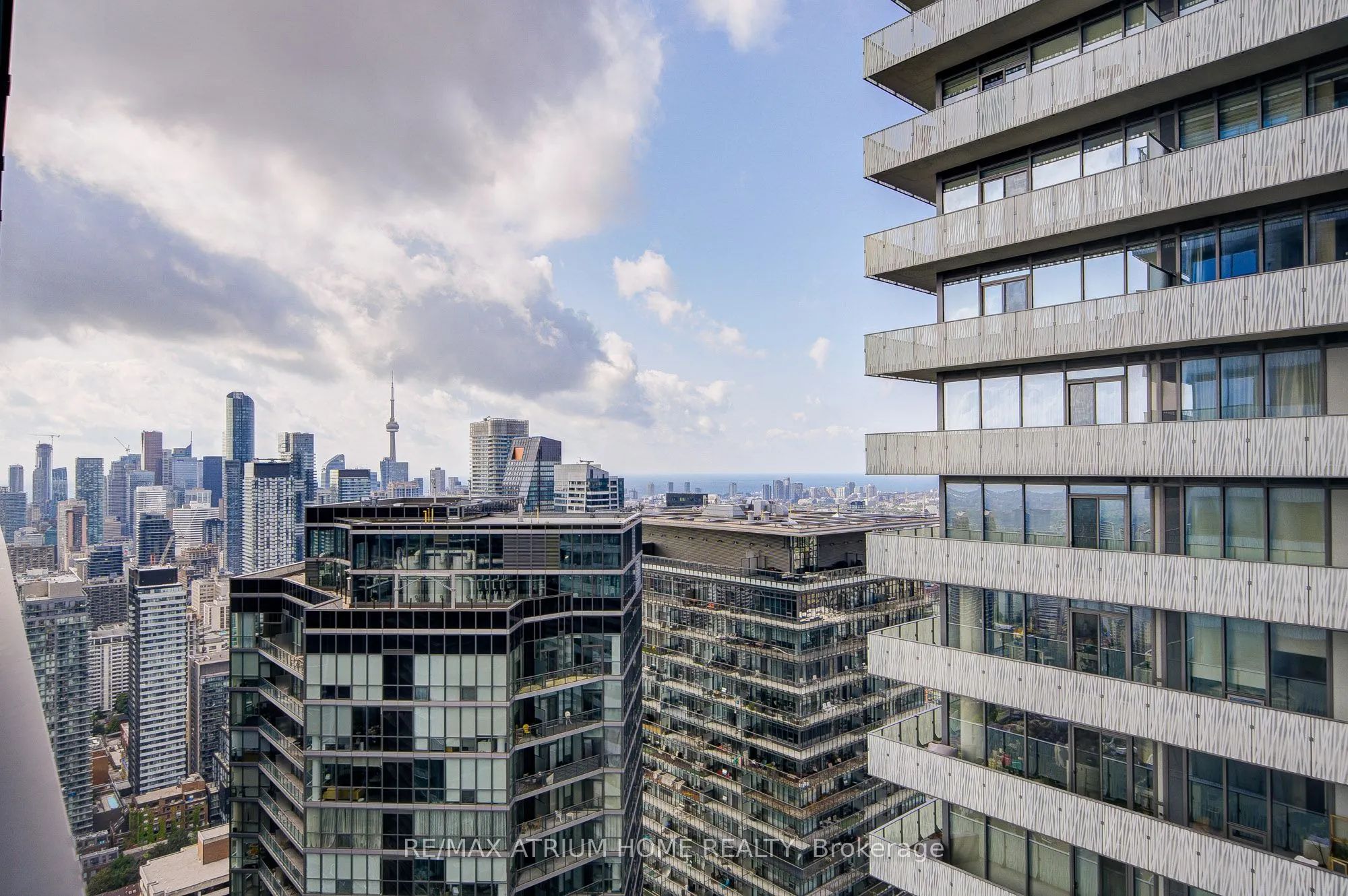 50 Charles Street E, #5004