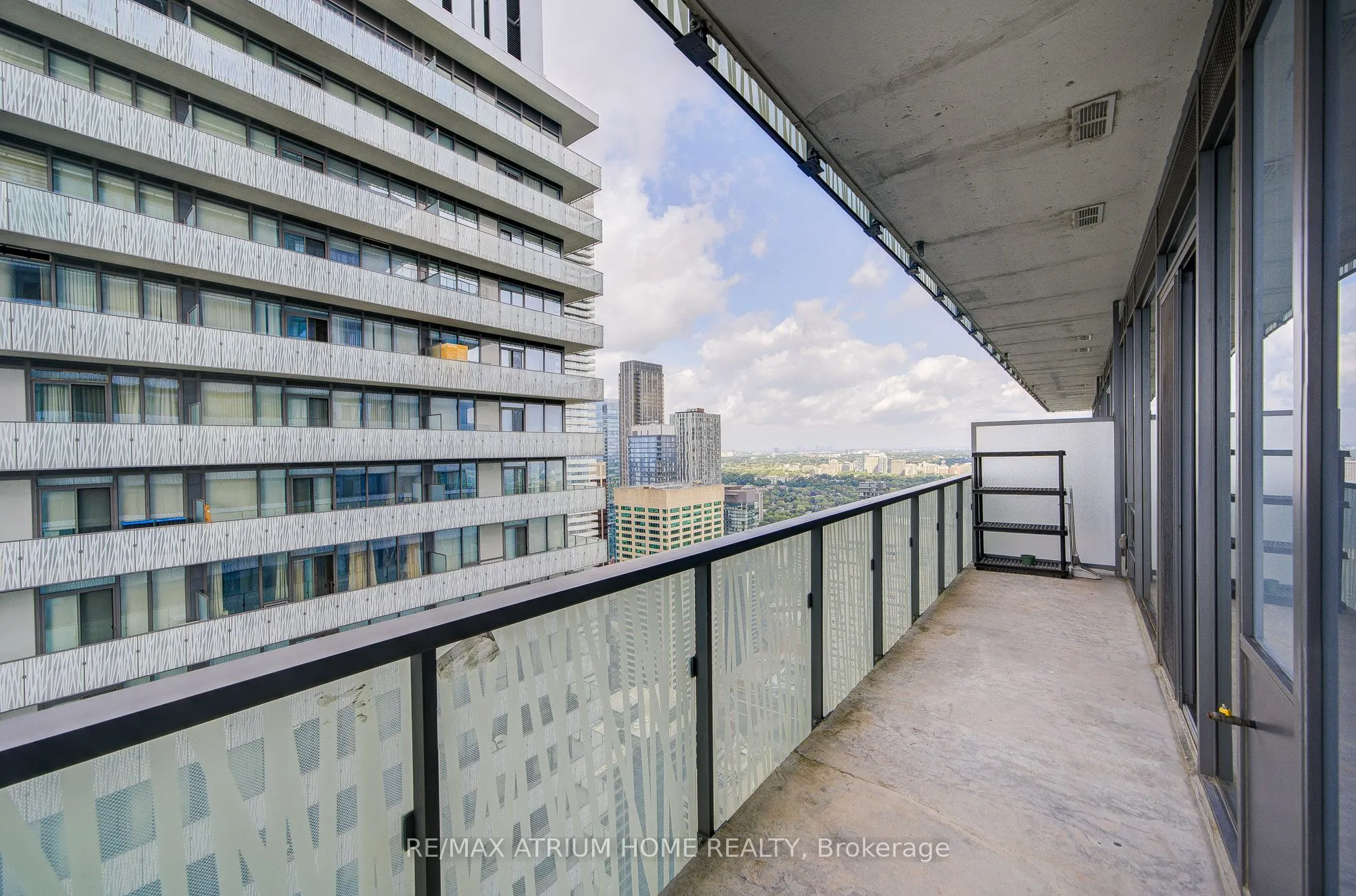 50 Charles Street E, #5004