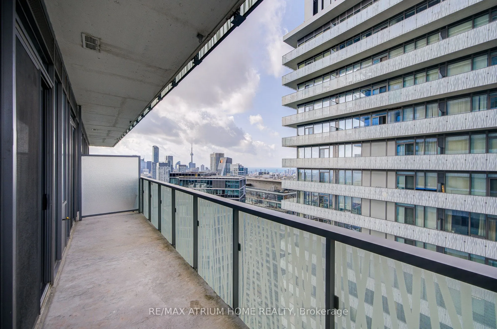 50 Charles Street E, #5004