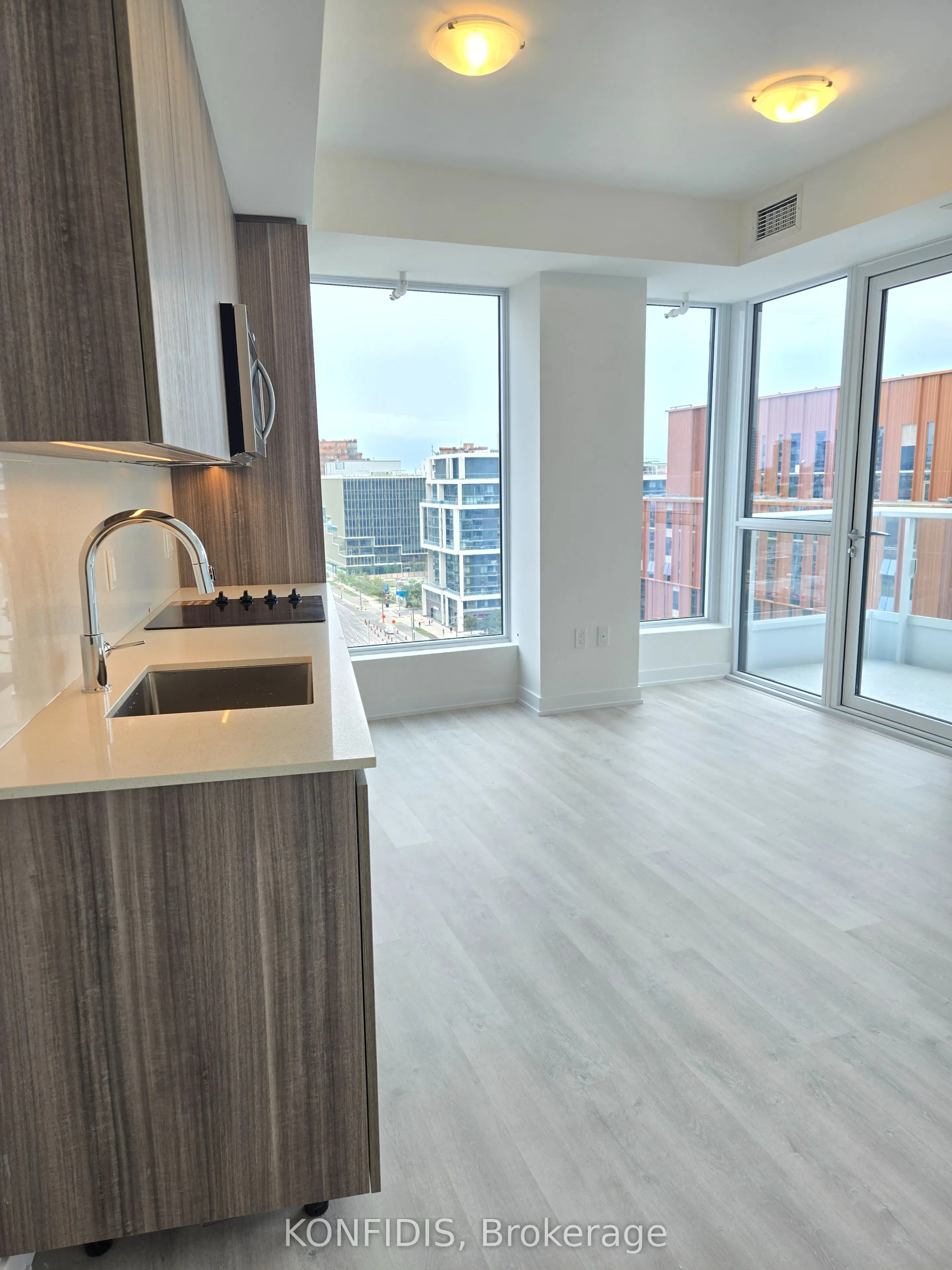 15 Richardson Street, #1306