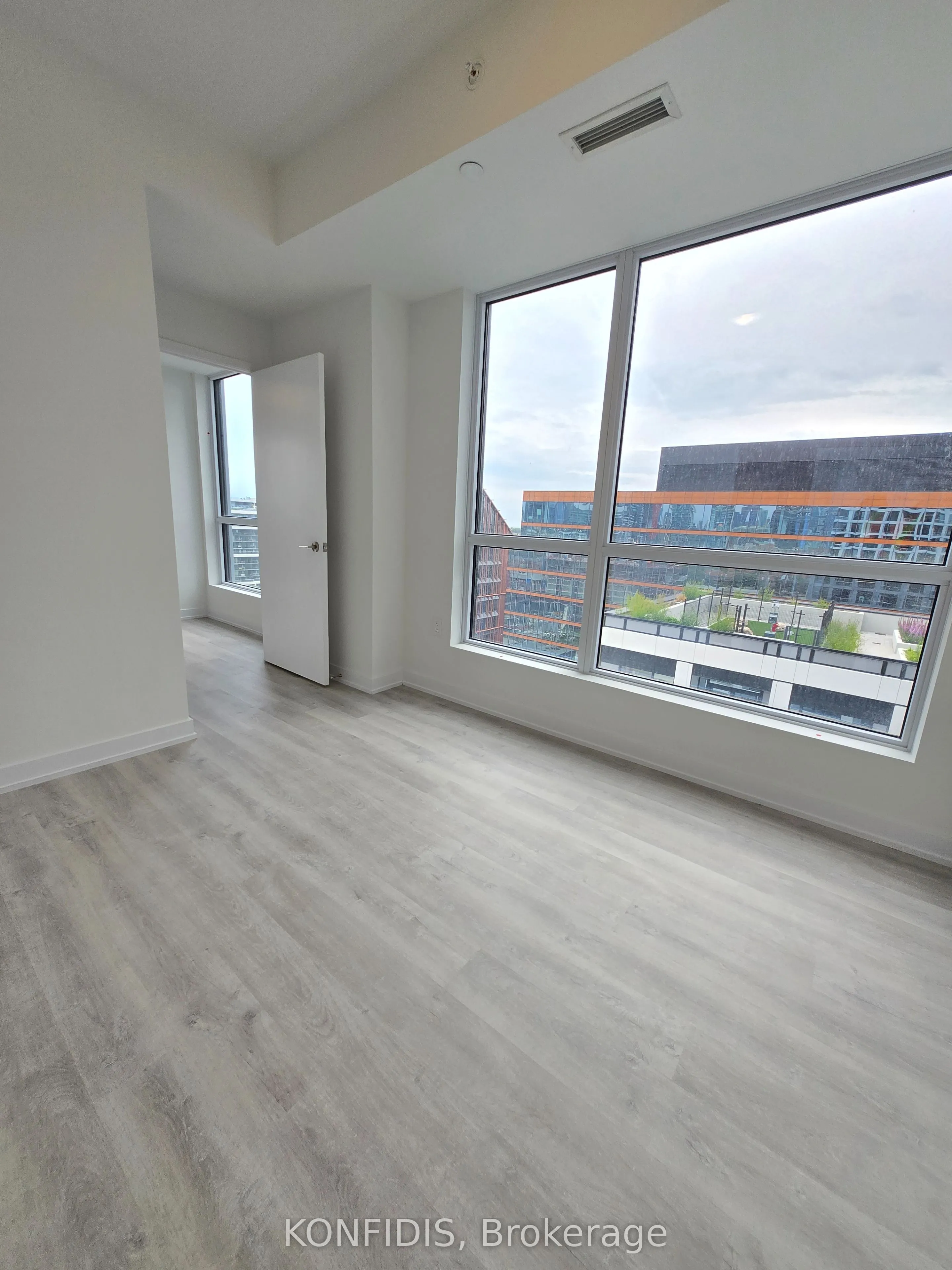 15 Richardson Street, #1306