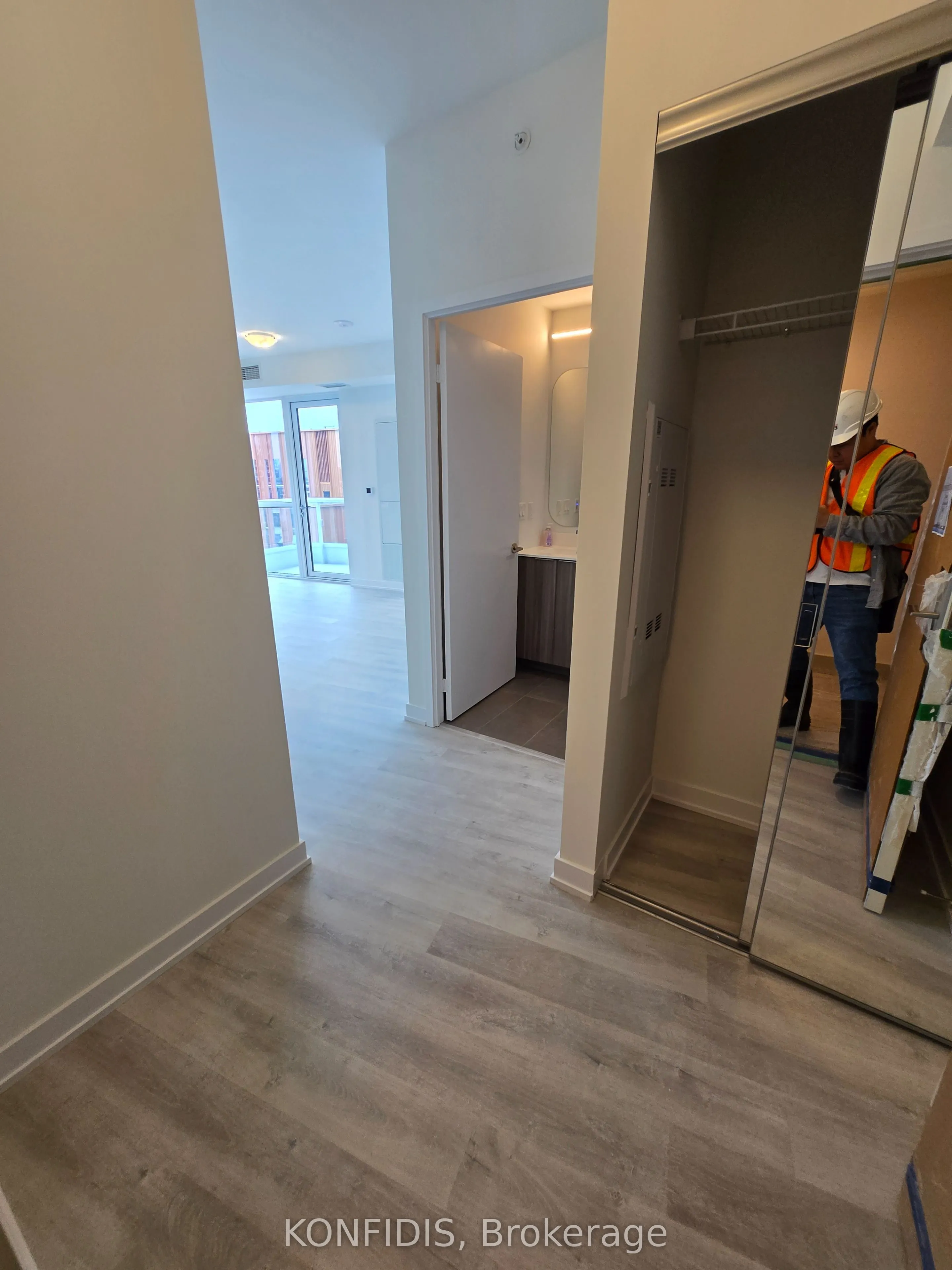 15 Richardson Street, #1306
