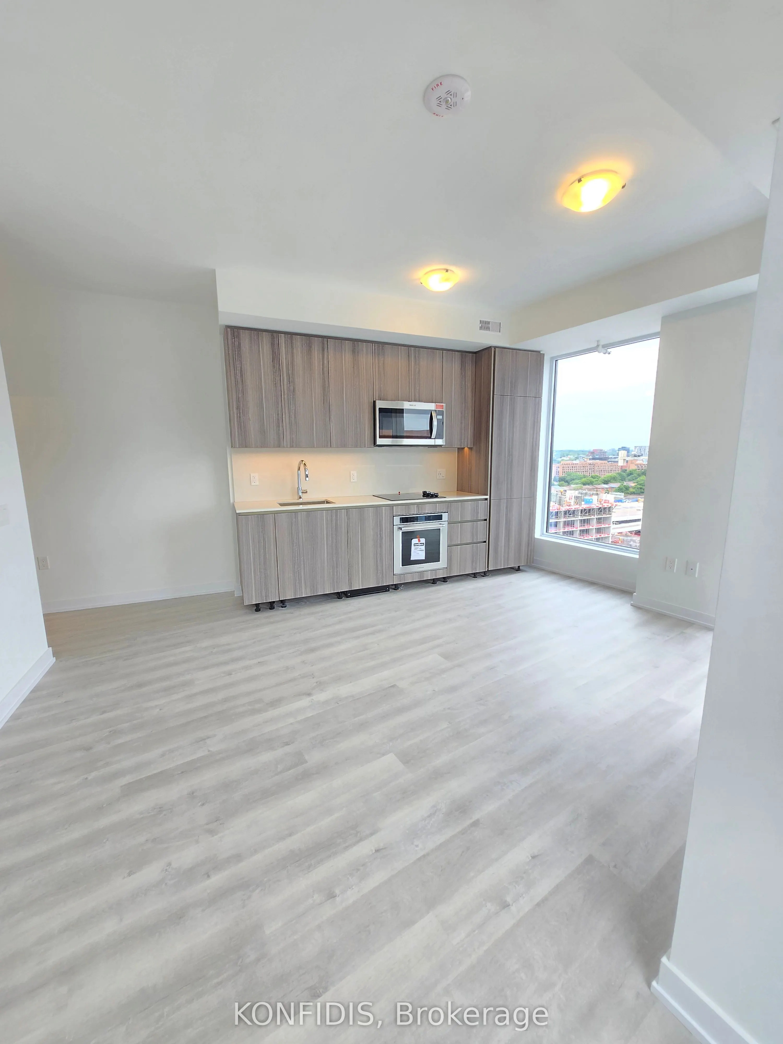 15 Richardson Street, #1306