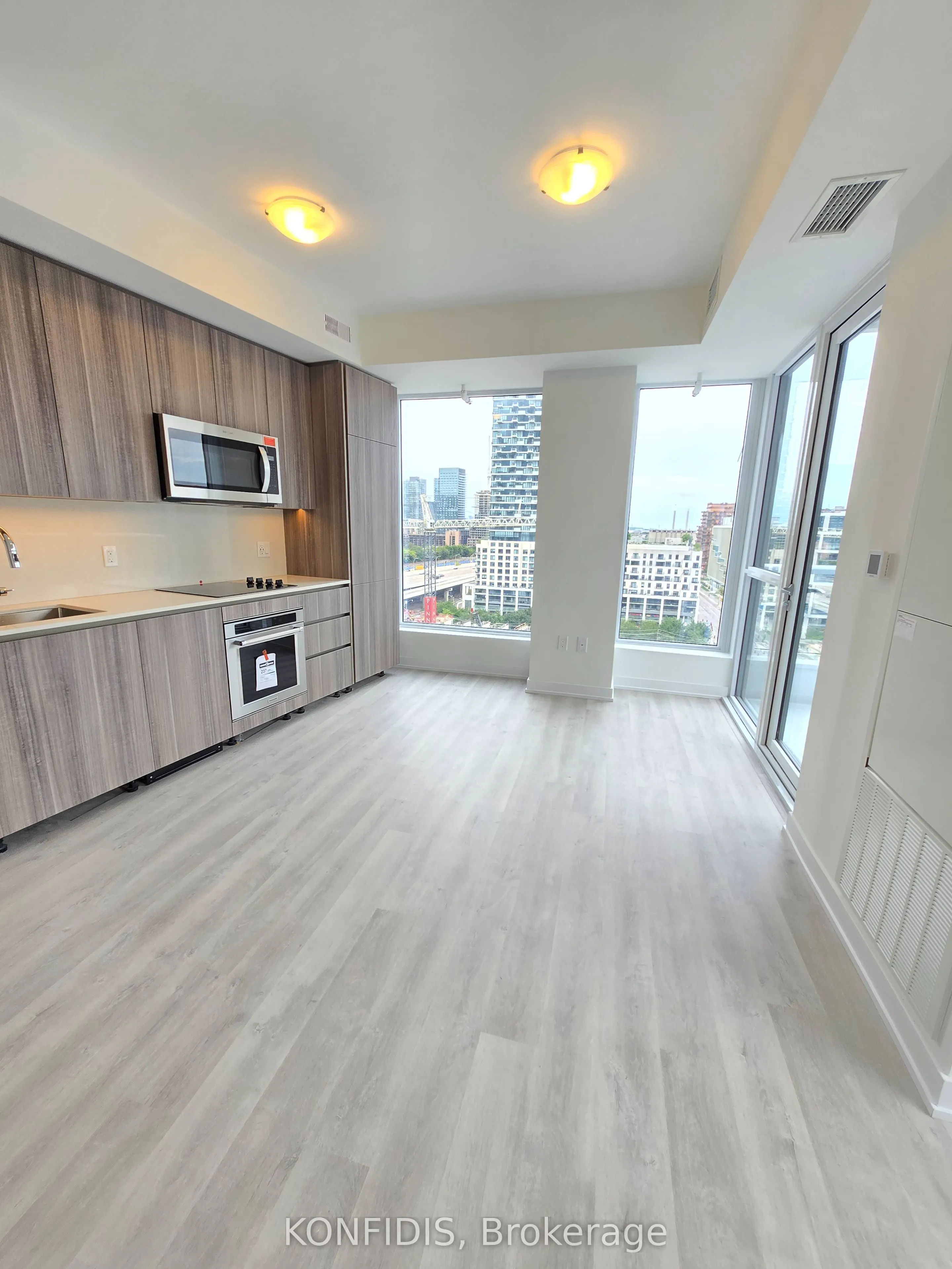 15 Richardson Street, #1306