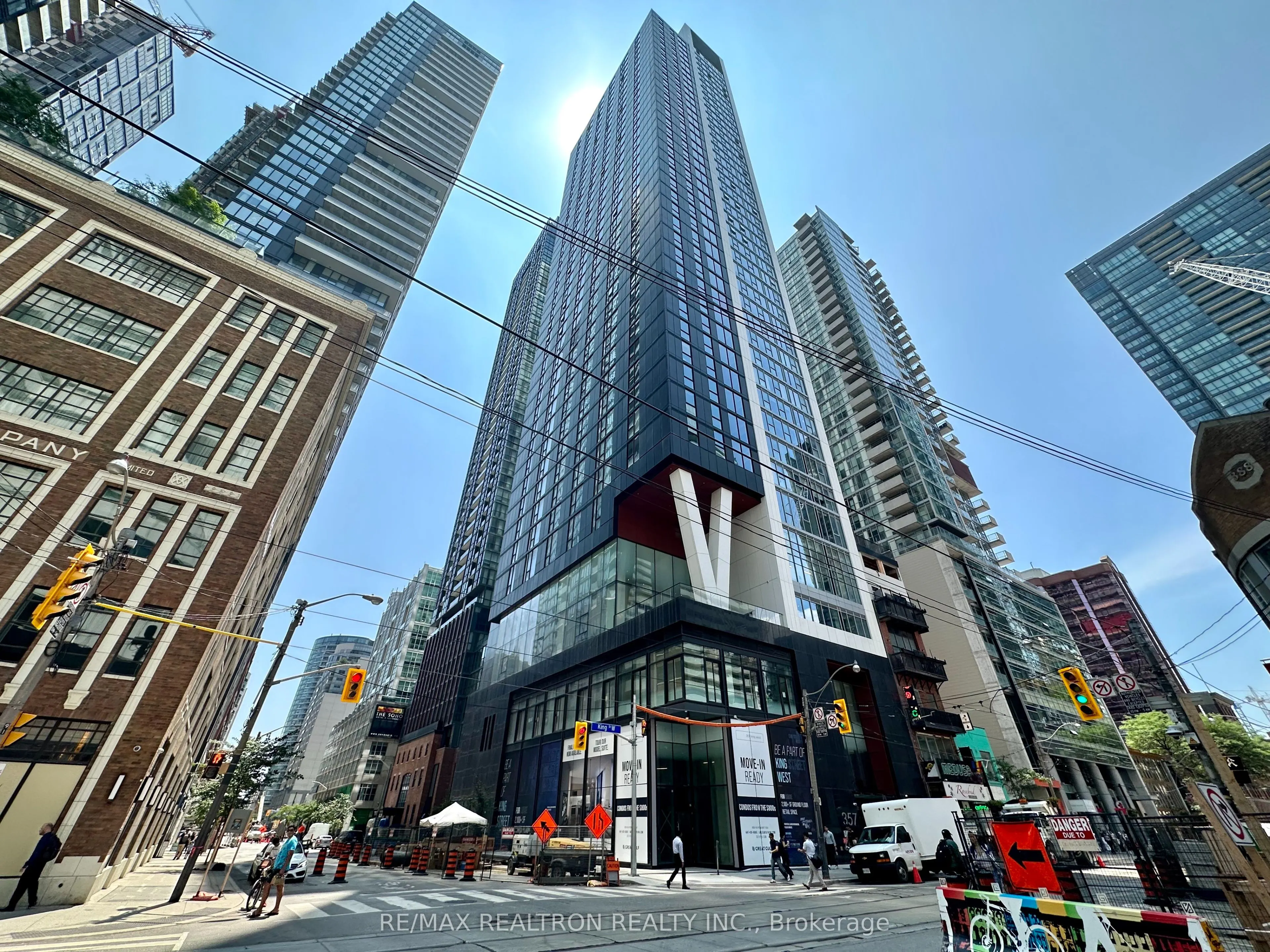 357 King Street W, #2703