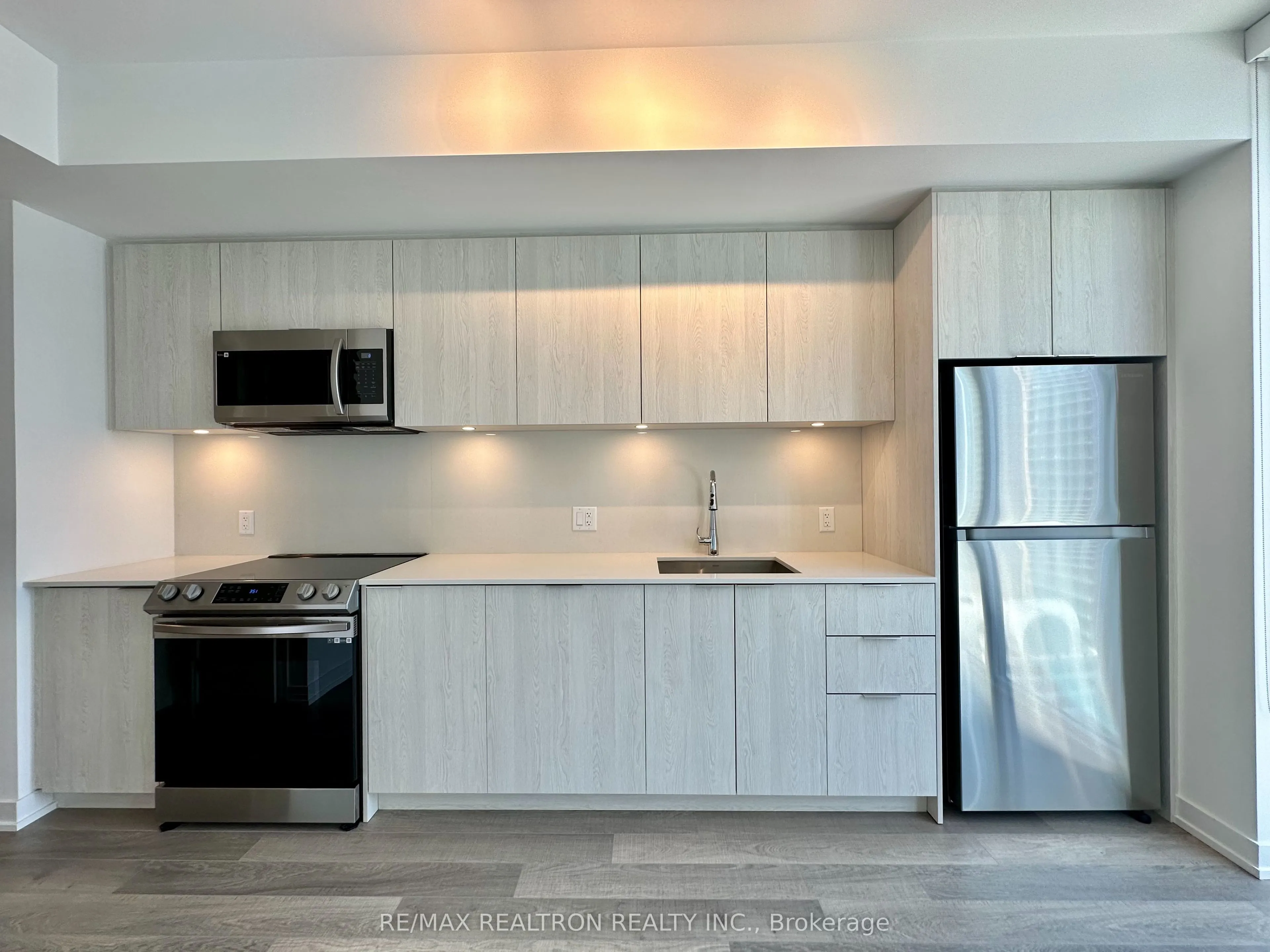 357 King Street W, #2703