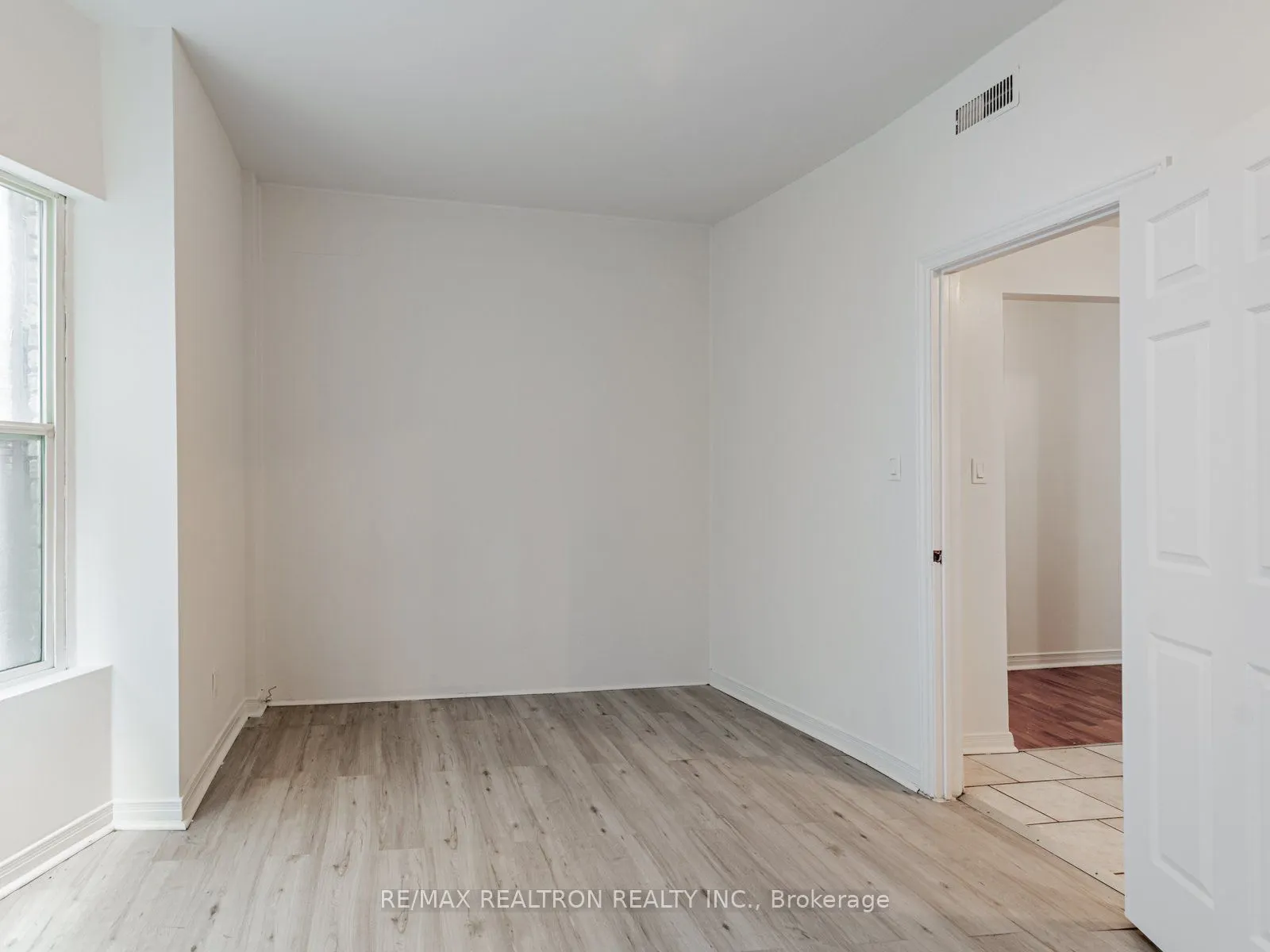 414 Jarvis Street E, #G4