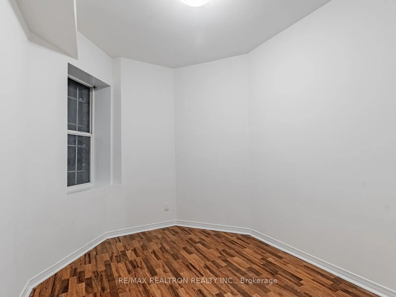 414 Jarvis Street E, #G4
