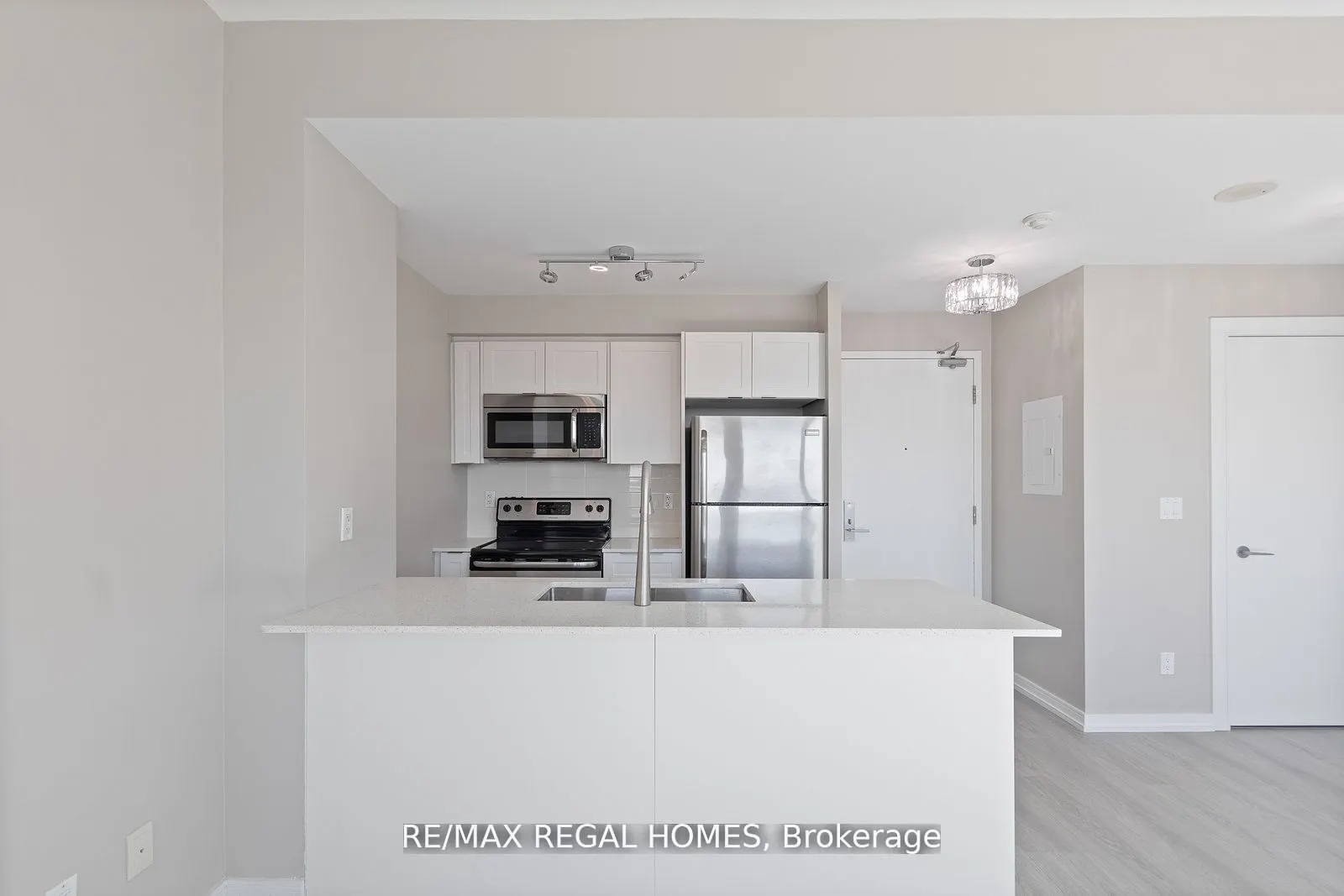 55 East Liberty Street, #512