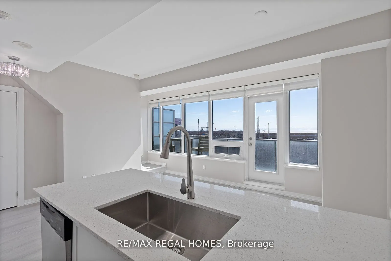 55 East Liberty Street, #512
