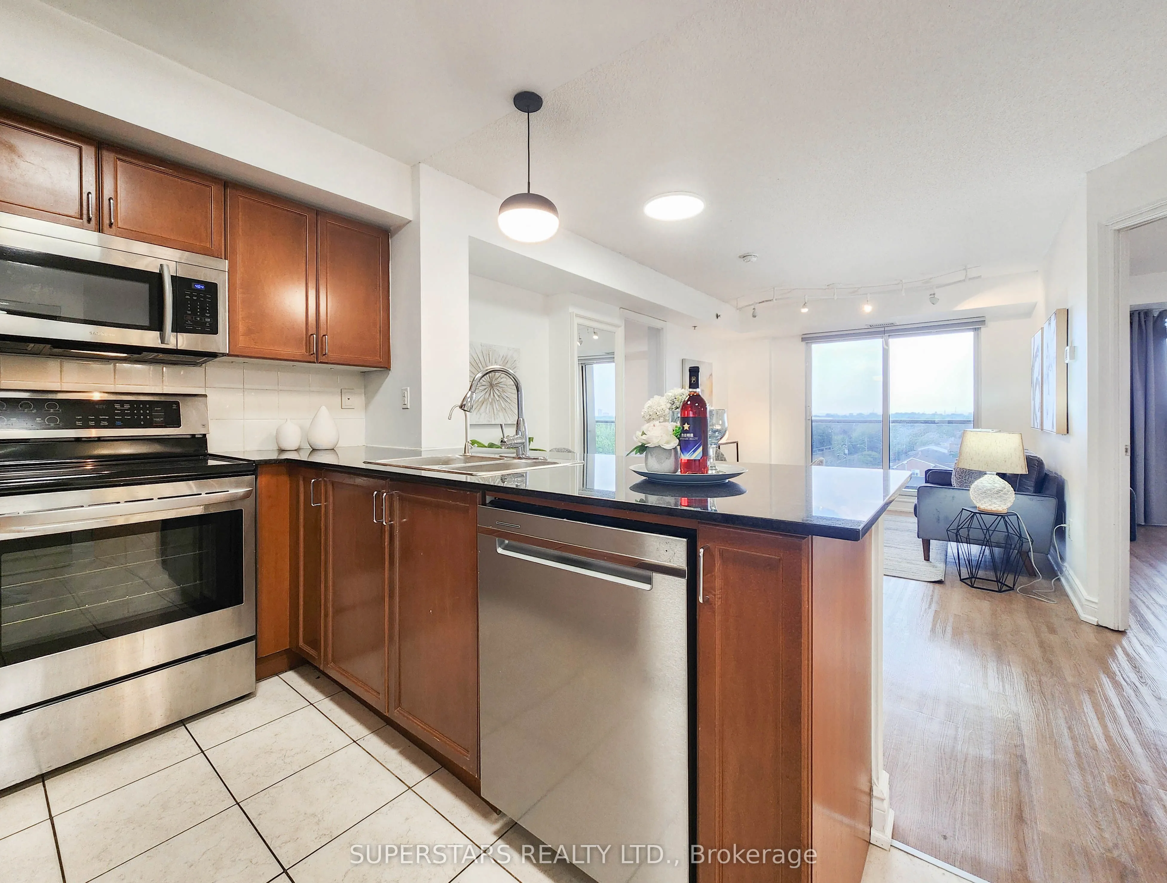 760 Sheppard Avenue W, #701