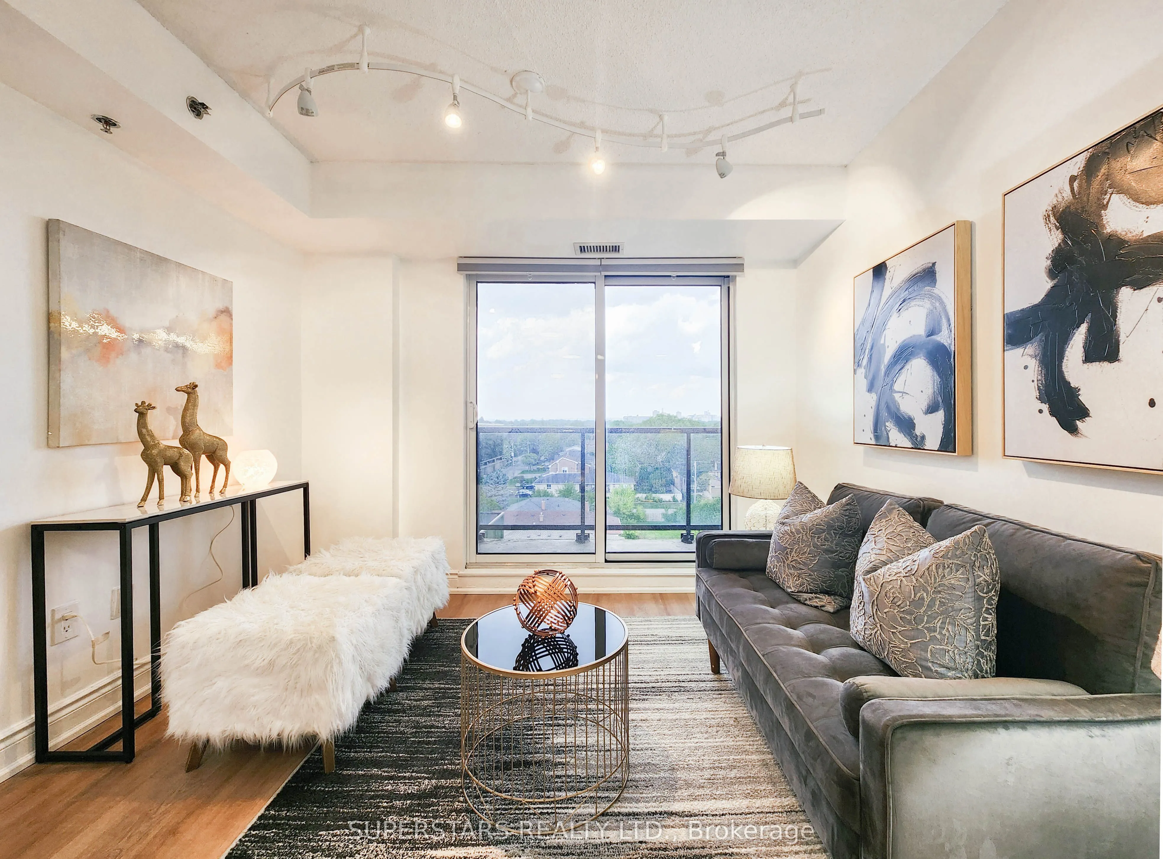 760 Sheppard Avenue W, #701