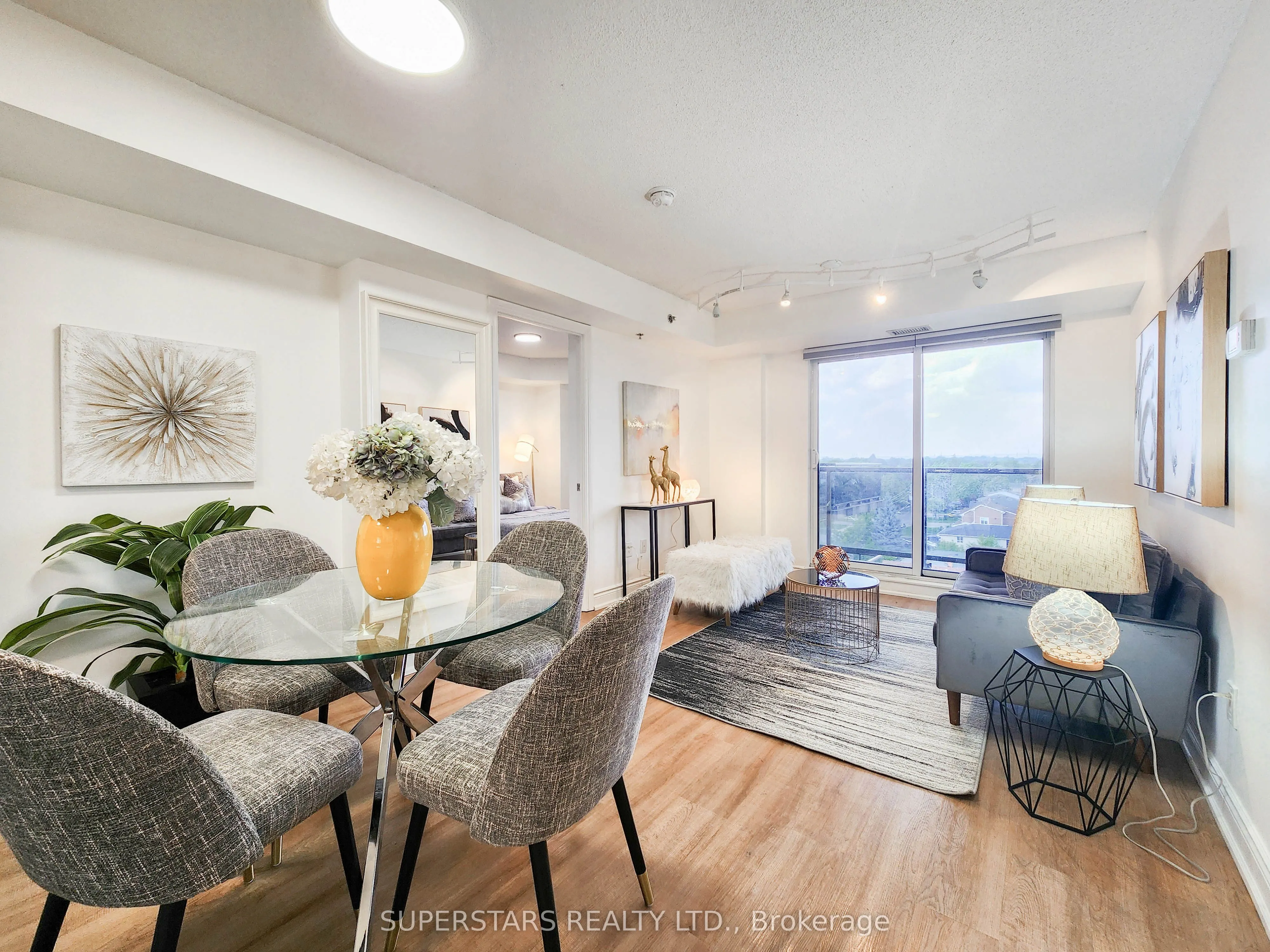 760 Sheppard Avenue W, #701