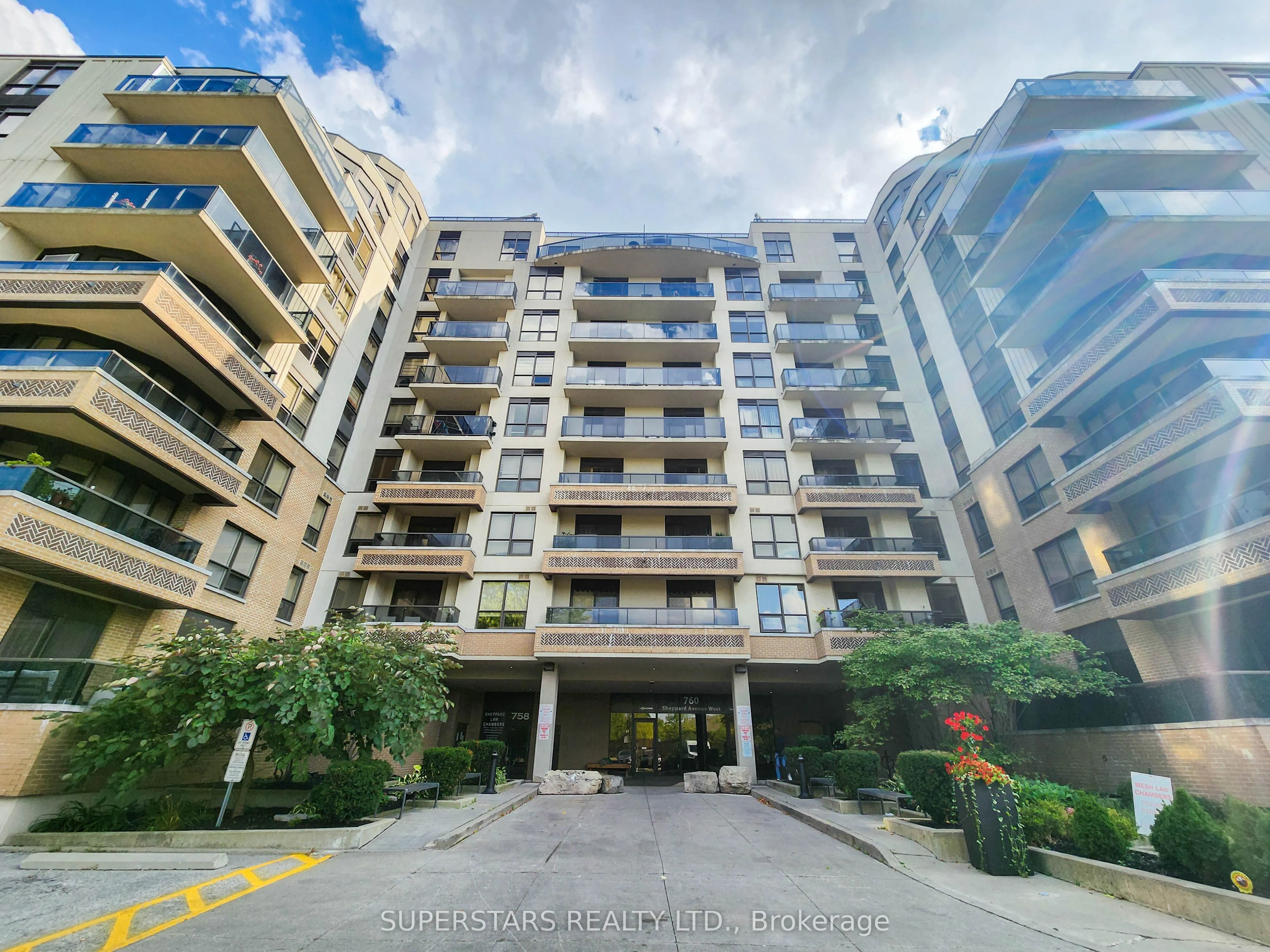 760 Sheppard Avenue W, #701