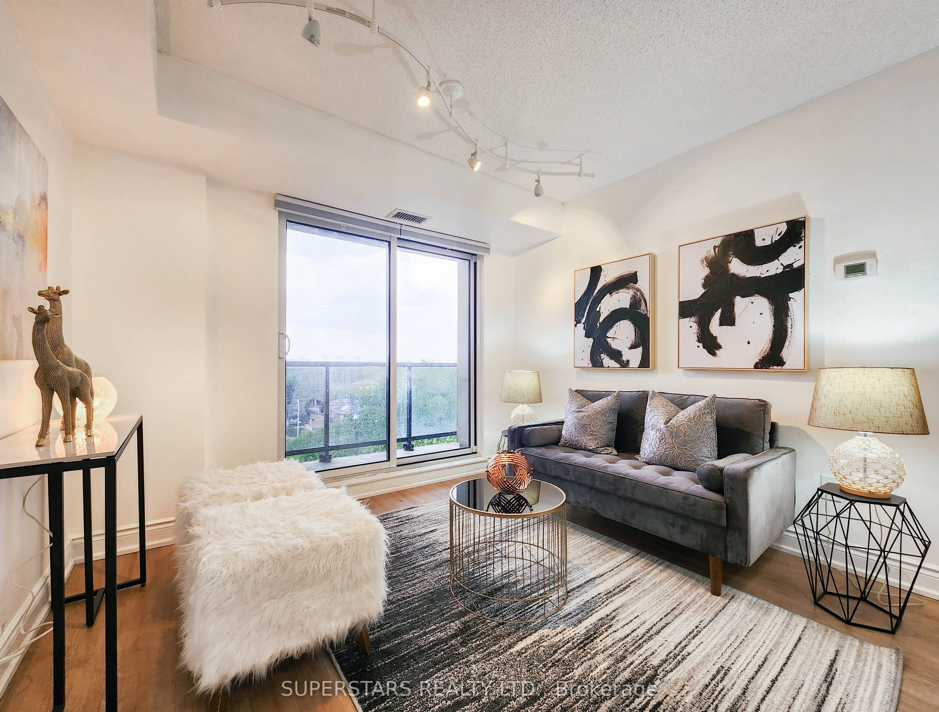 760 Sheppard Avenue W, #701