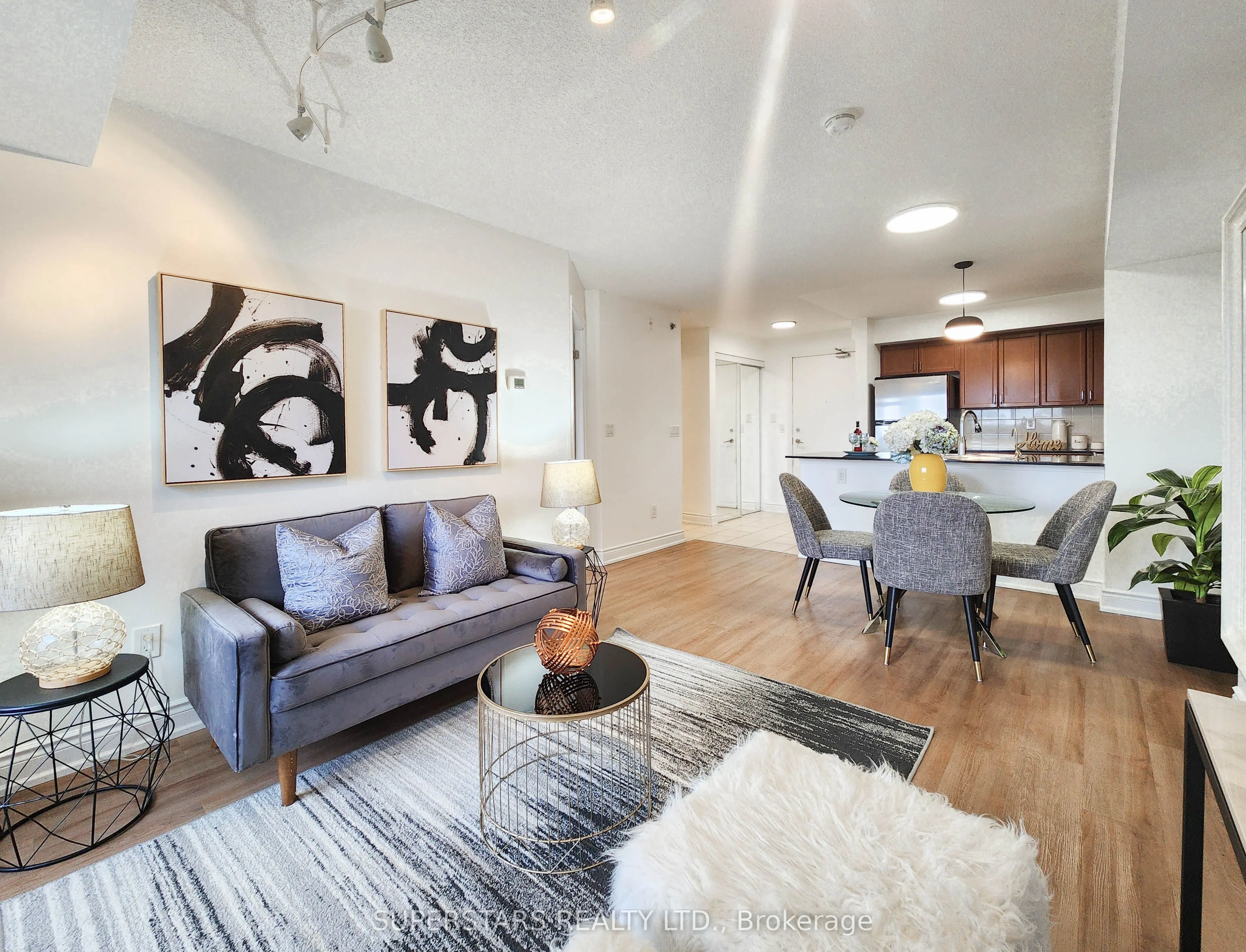760 Sheppard Avenue W, #701