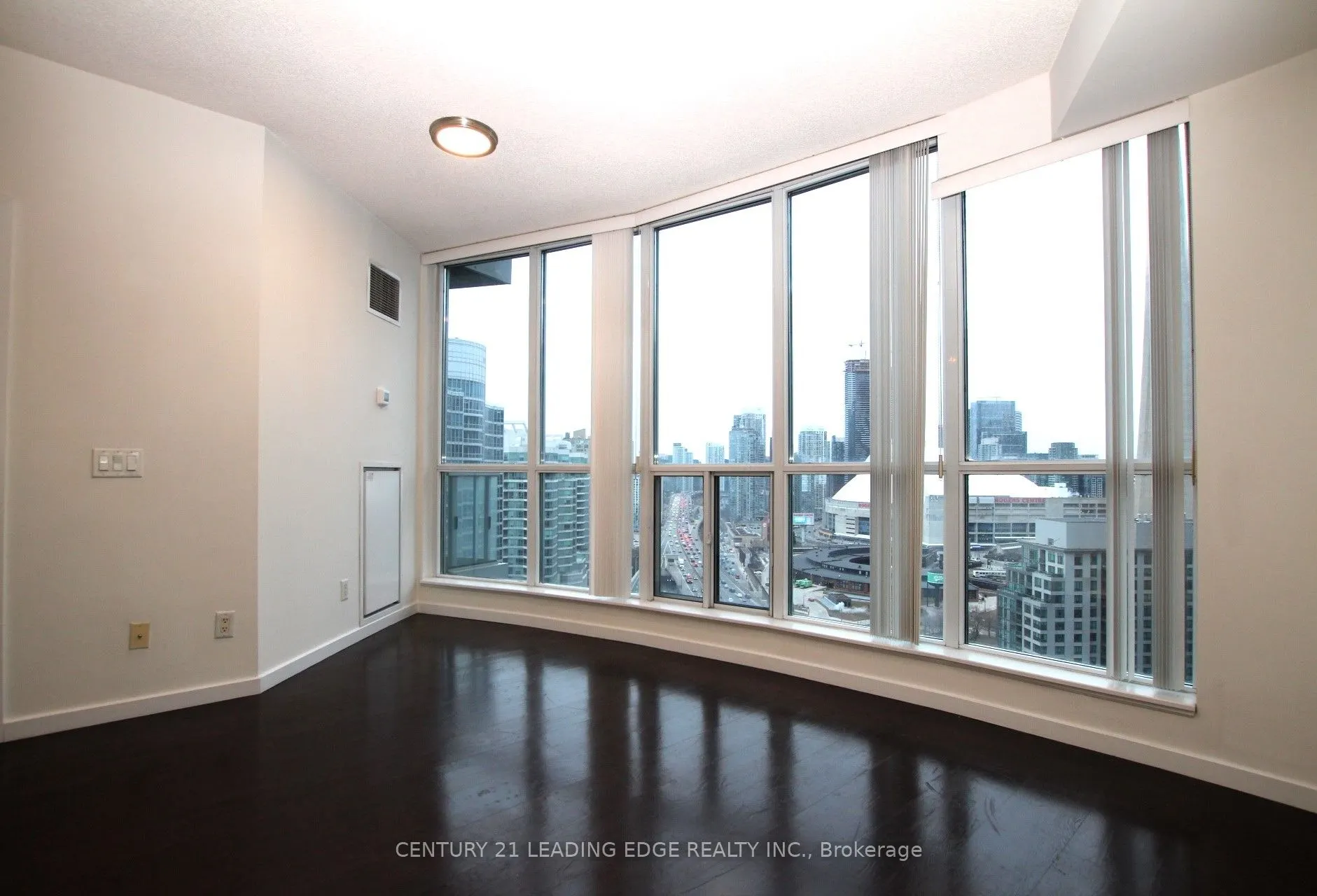 8 York Street, #2413