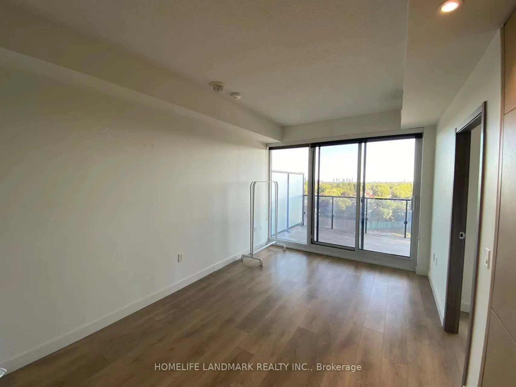 95 McMahon Drive, #1205