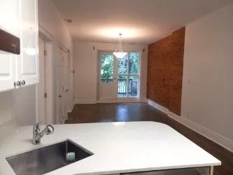 129 Walmer Road, #3