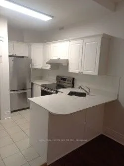 129 Walmer Road, #3