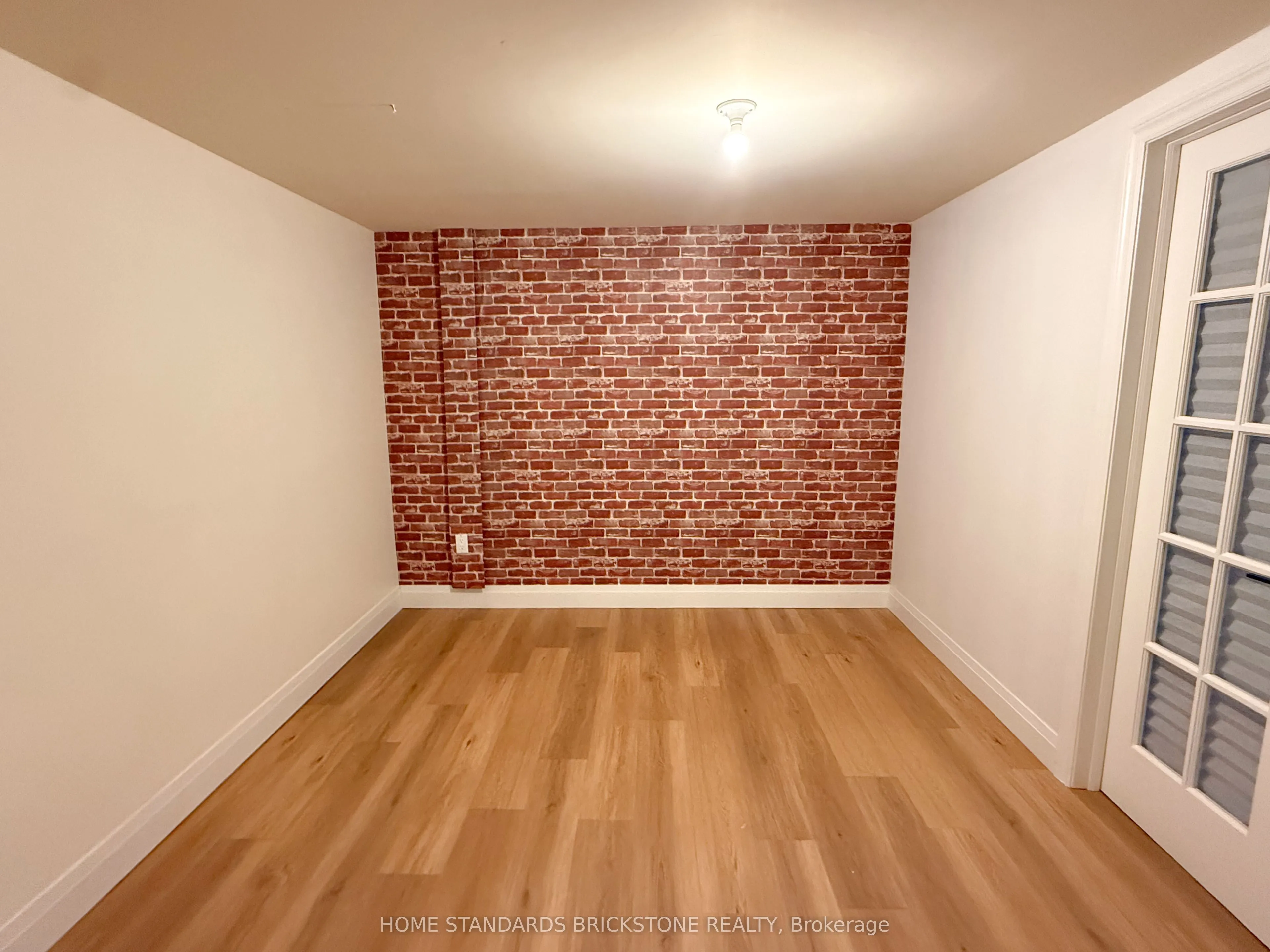 279 Cocksfield Avenue, #Basement