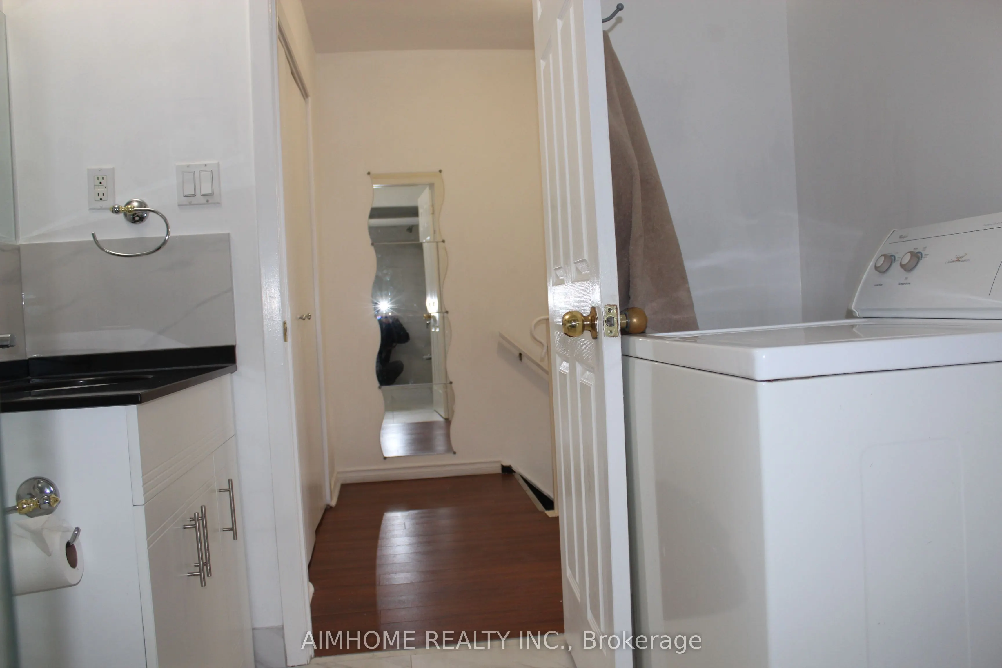 1483 Eglinton Avenue W, #Apt 1