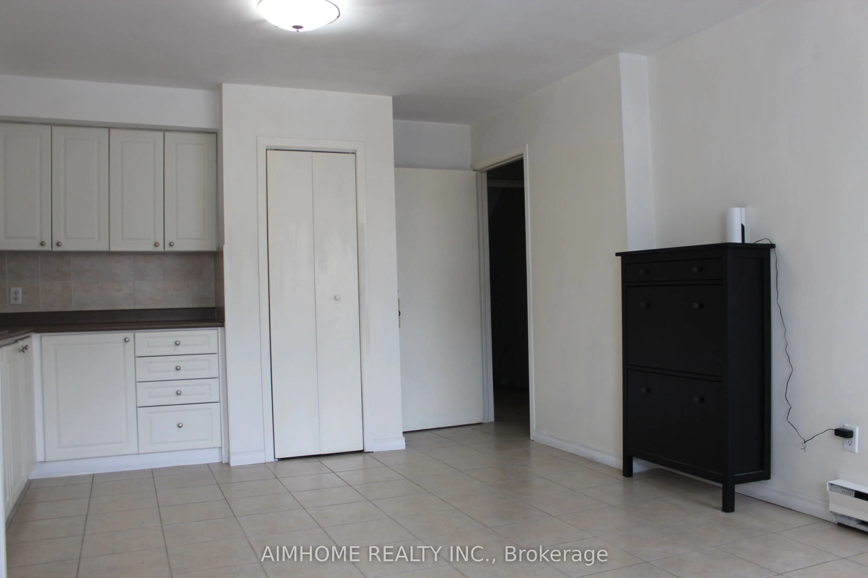 1483 Eglinton Avenue W, #Apt 1