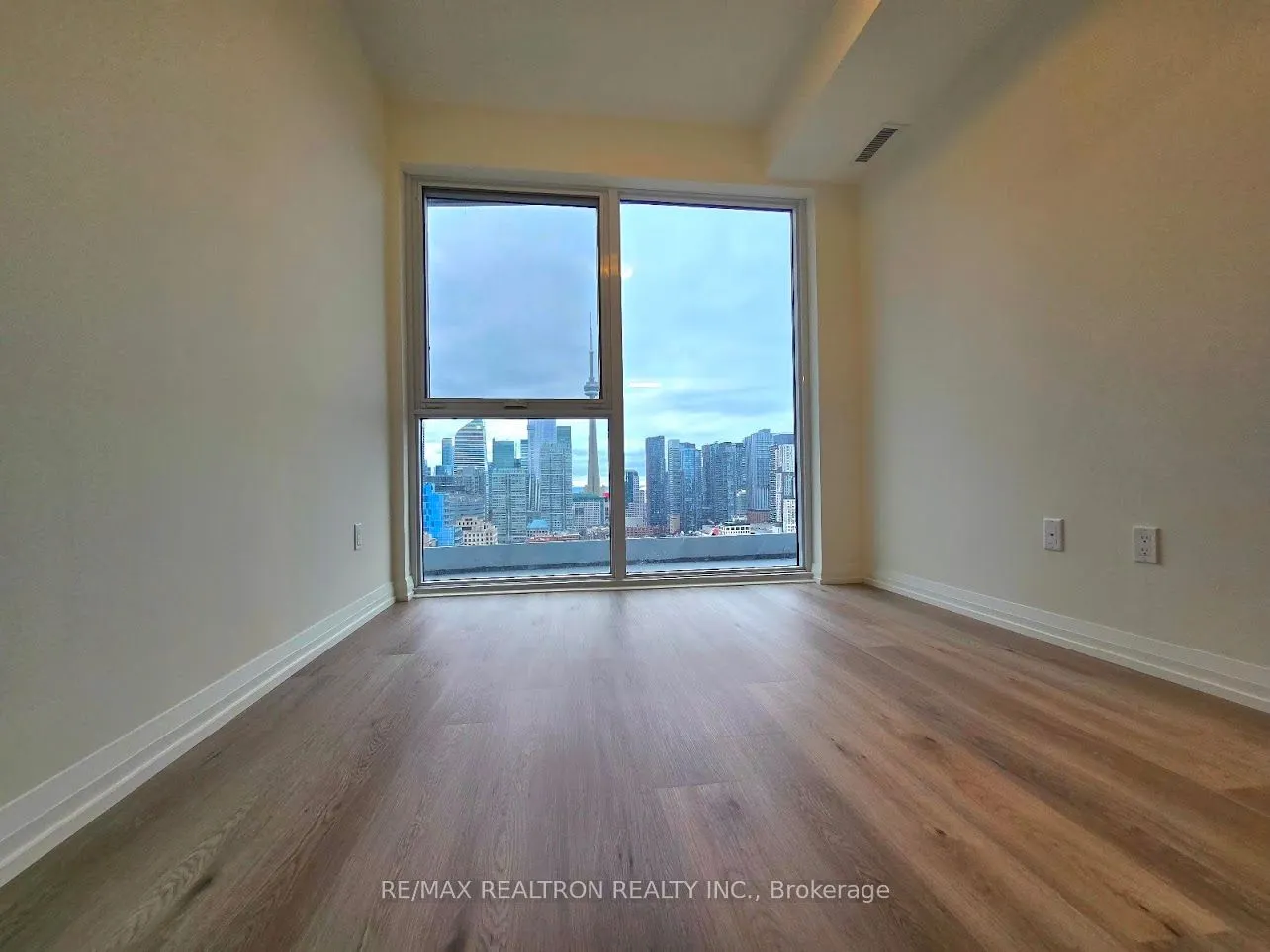 280 Dundas Street, #2509