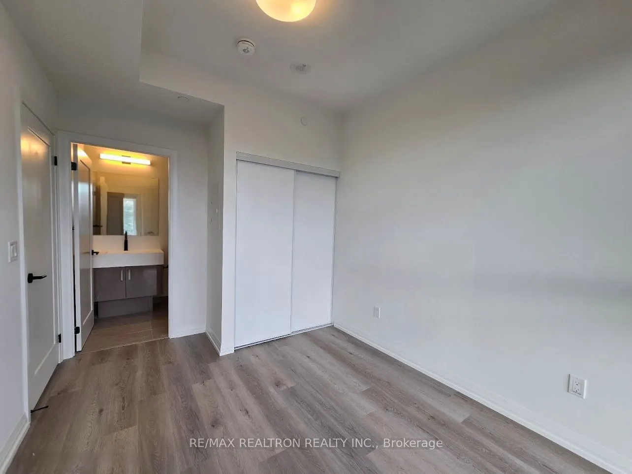 280 Dundas Street, #2509