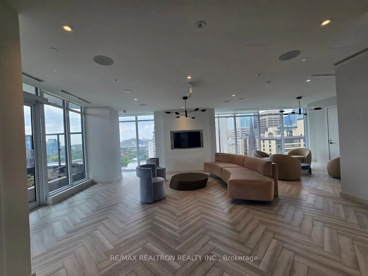 280 Dundas Street, #2509