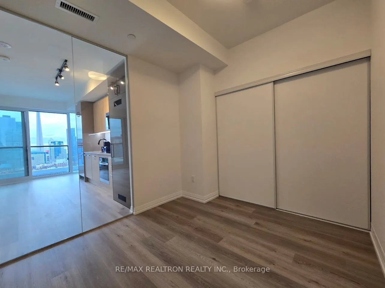 280 Dundas Street, #2509