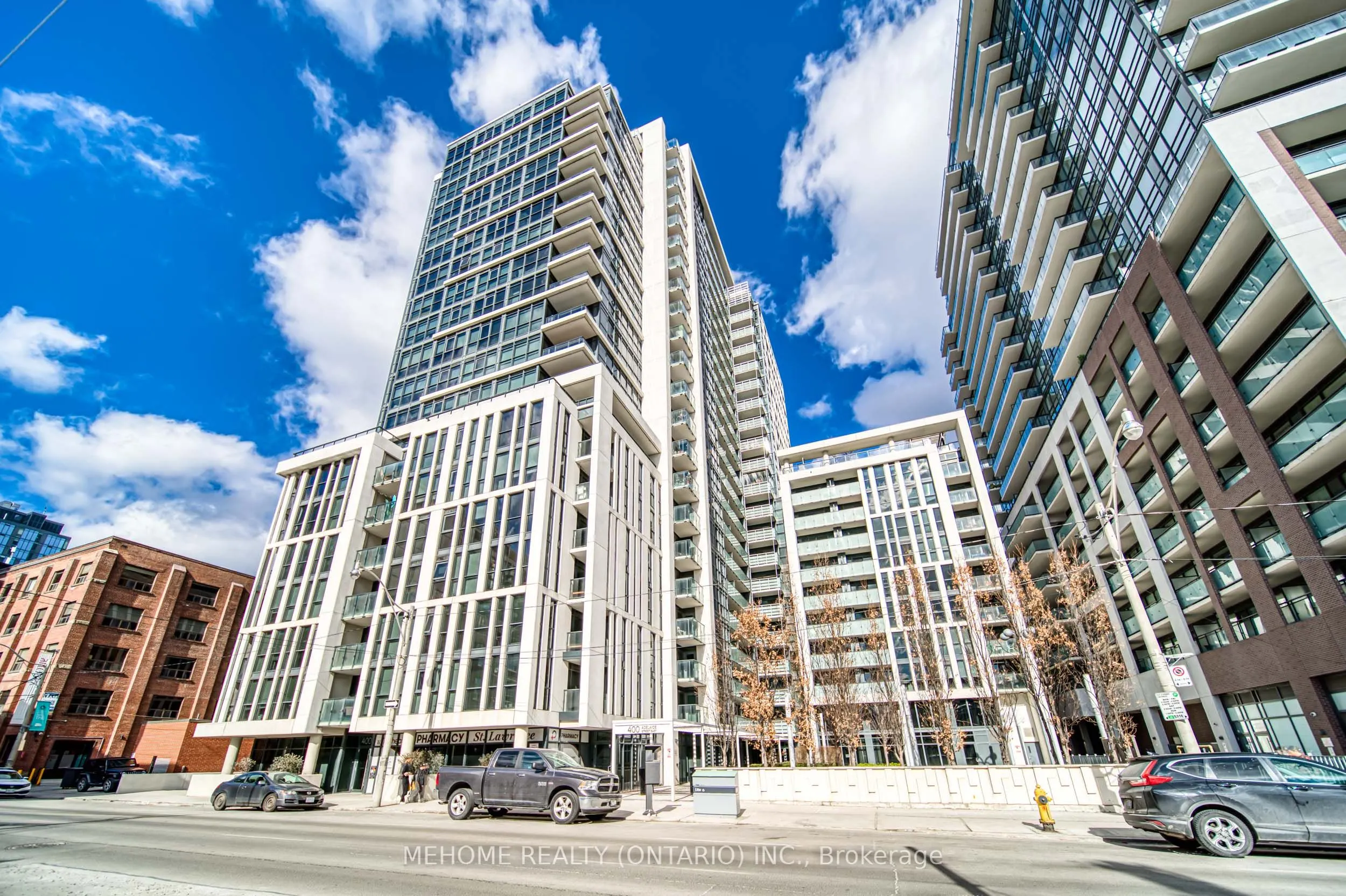 400 Adelaide Street E, #822