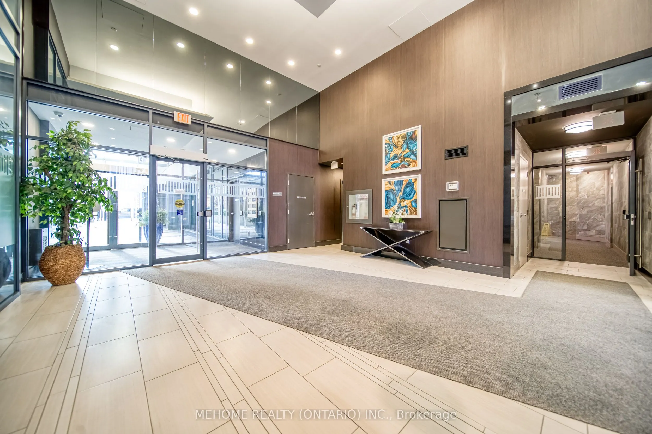 400 Adelaide Street E, #822