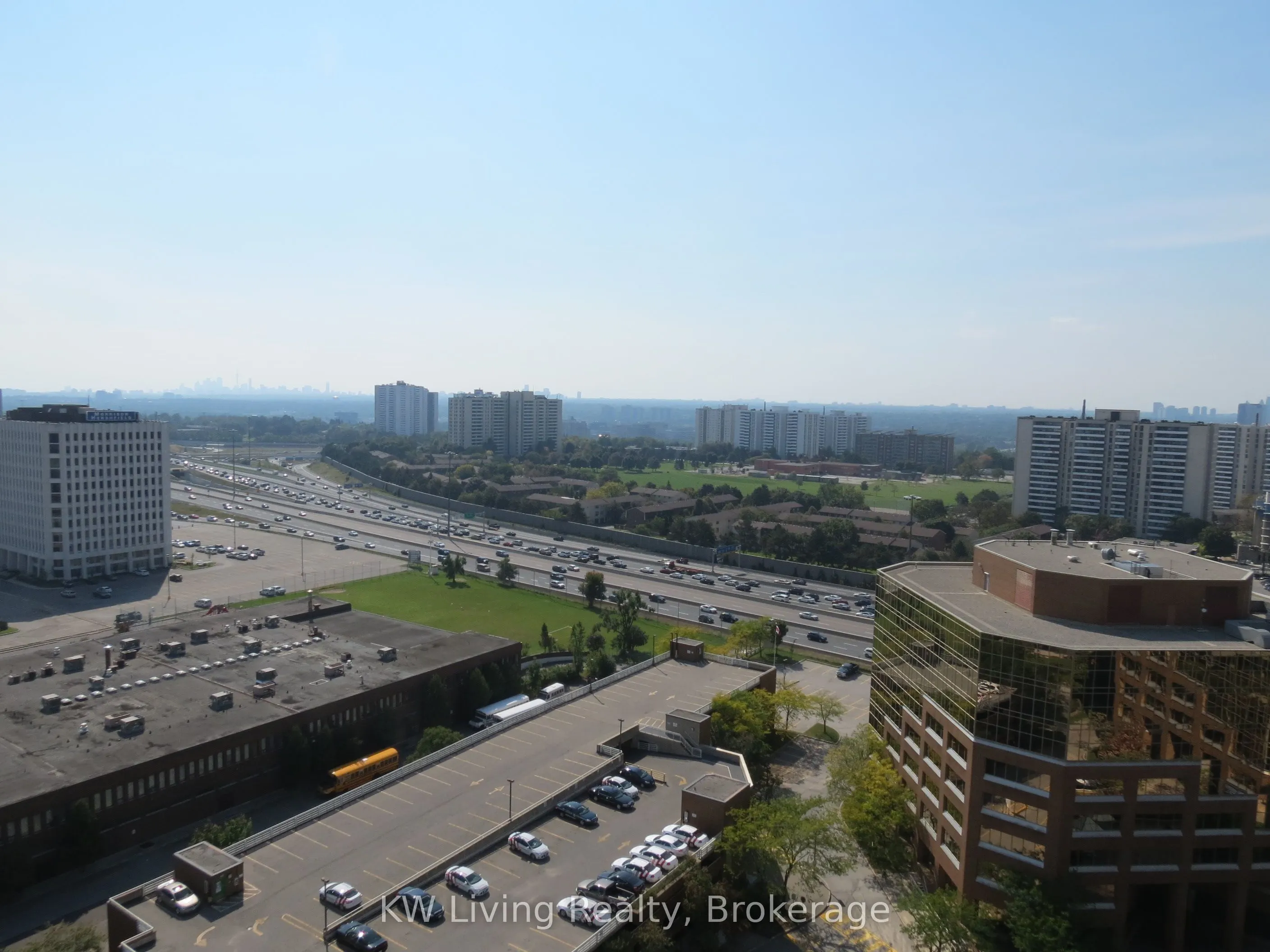 275 Yorkland Road, #806