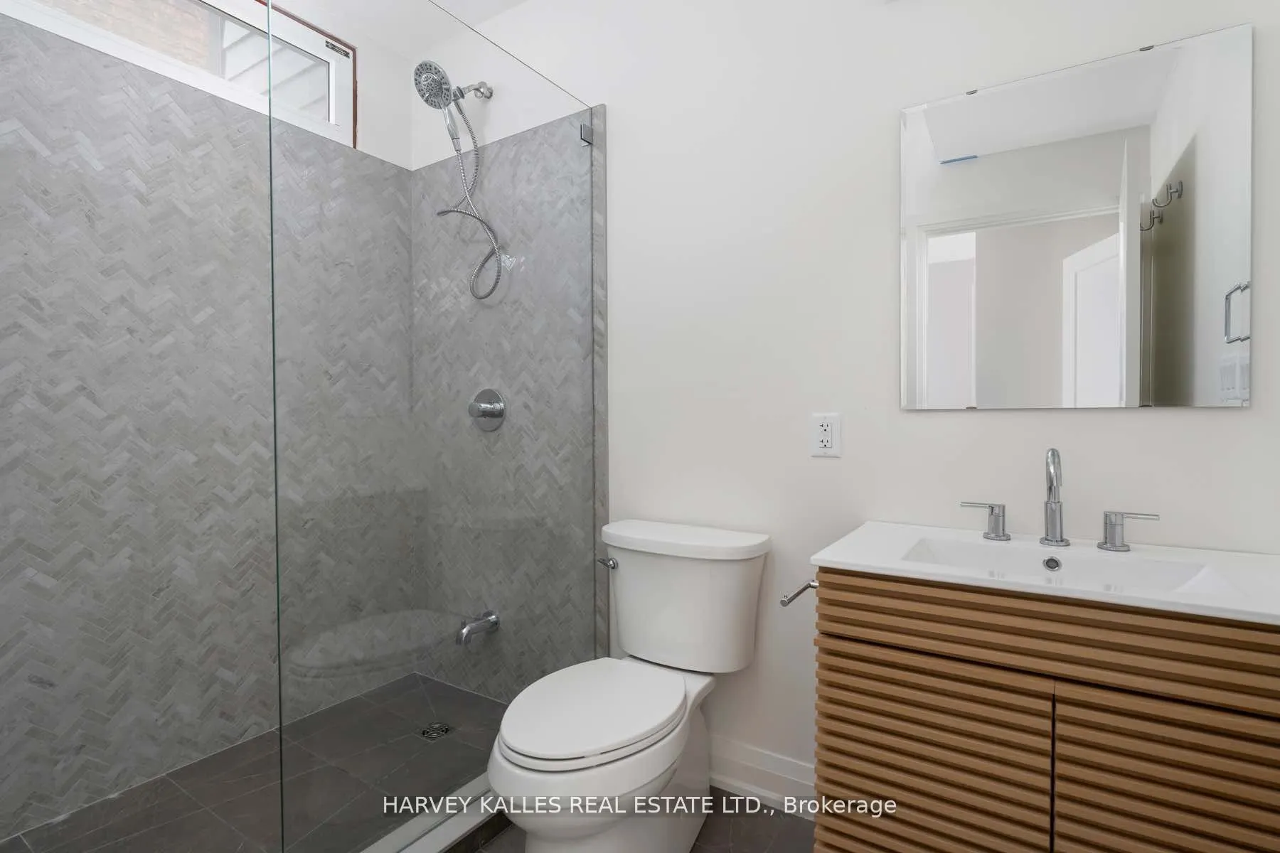 24 Sullivan Street, #2 (MainFloor)
