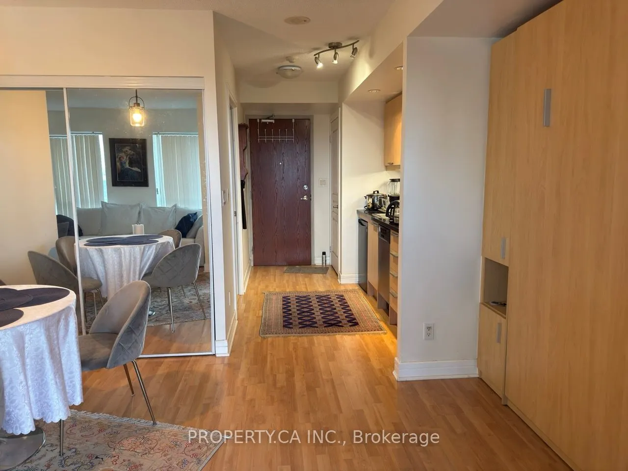 19 Avondale Avenue, #414