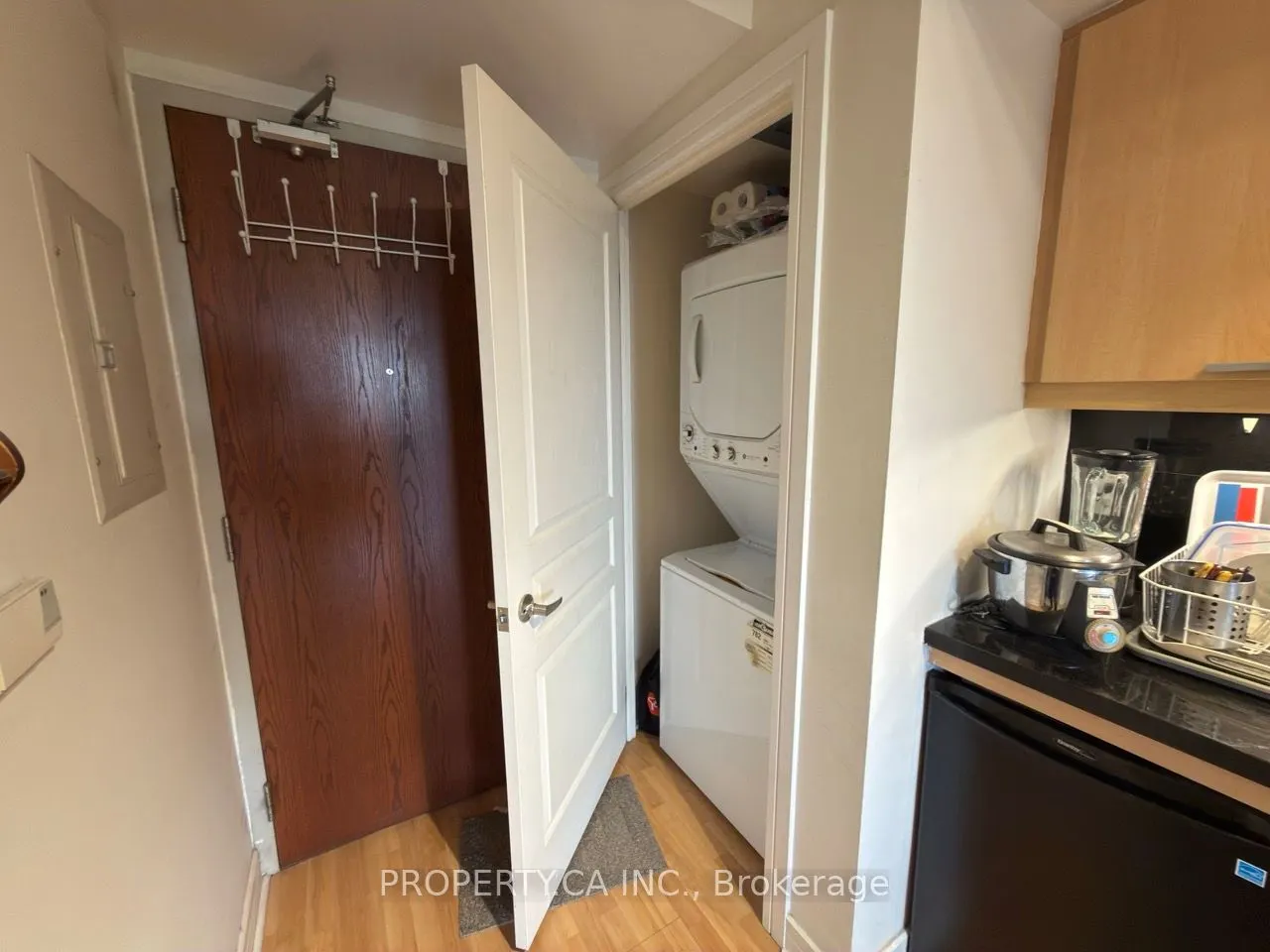 19 Avondale Avenue, #414
