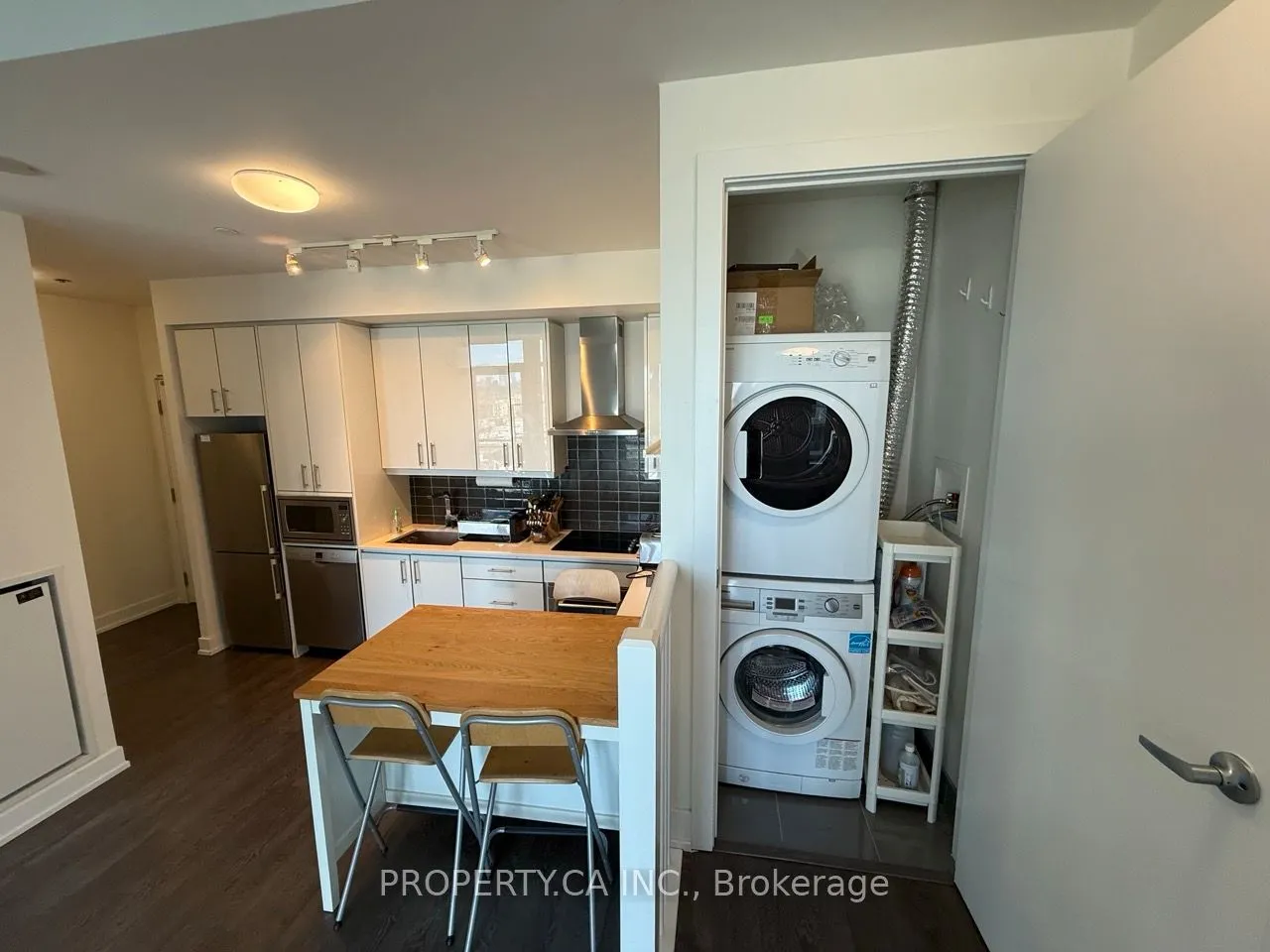 75 The Donway W, #801
