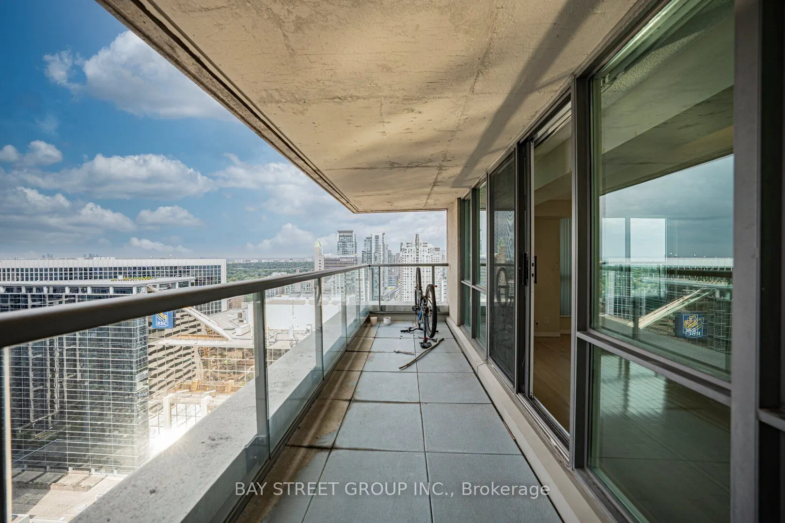 23 Hollywood Avenue, #3802