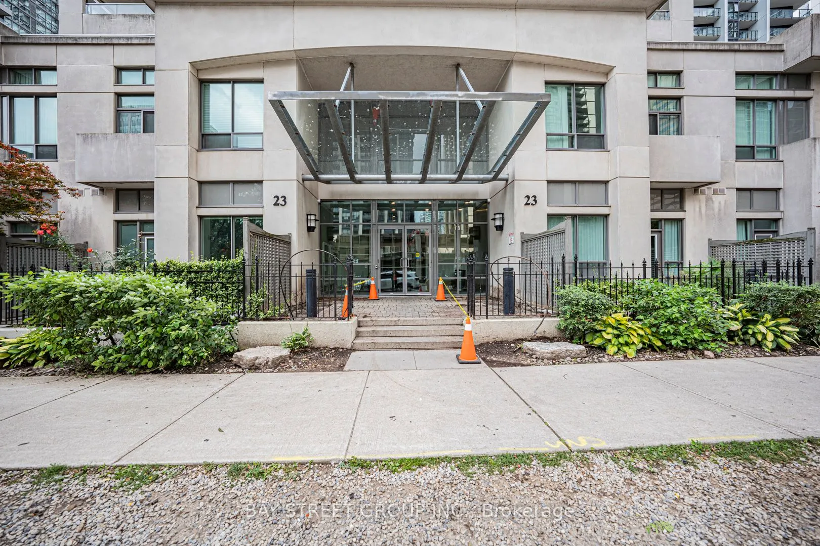 23 Hollywood Avenue, #3802