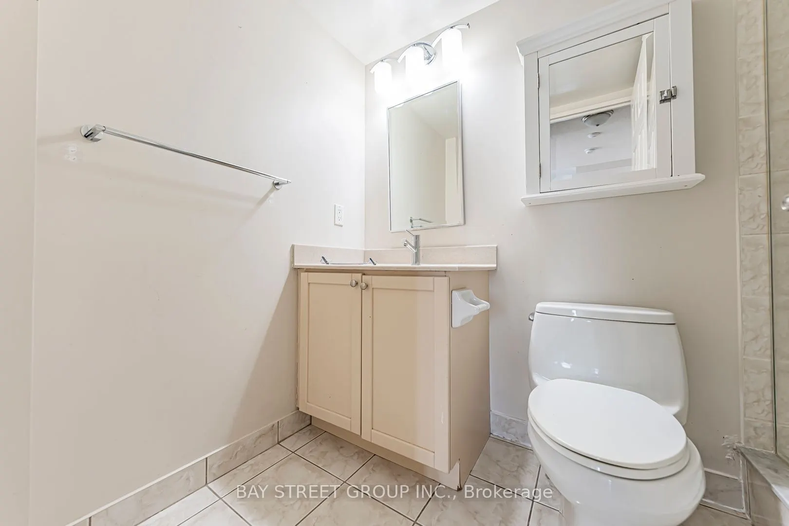 23 Hollywood Avenue, #3802