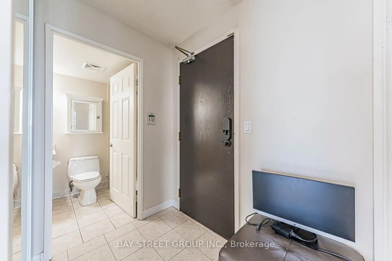 23 Hollywood Avenue, #3802