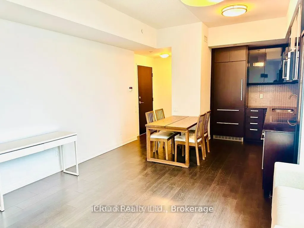 5162 Yonge Street, #LP103