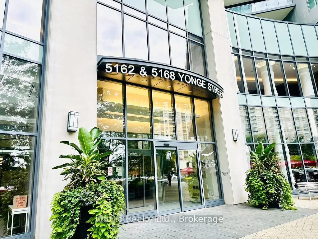 5162 Yonge Street, #LP103