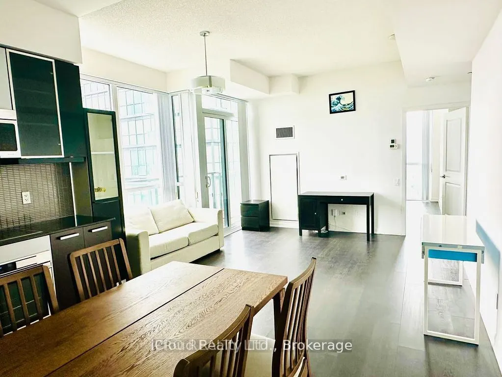 5162 Yonge Street, #LP103