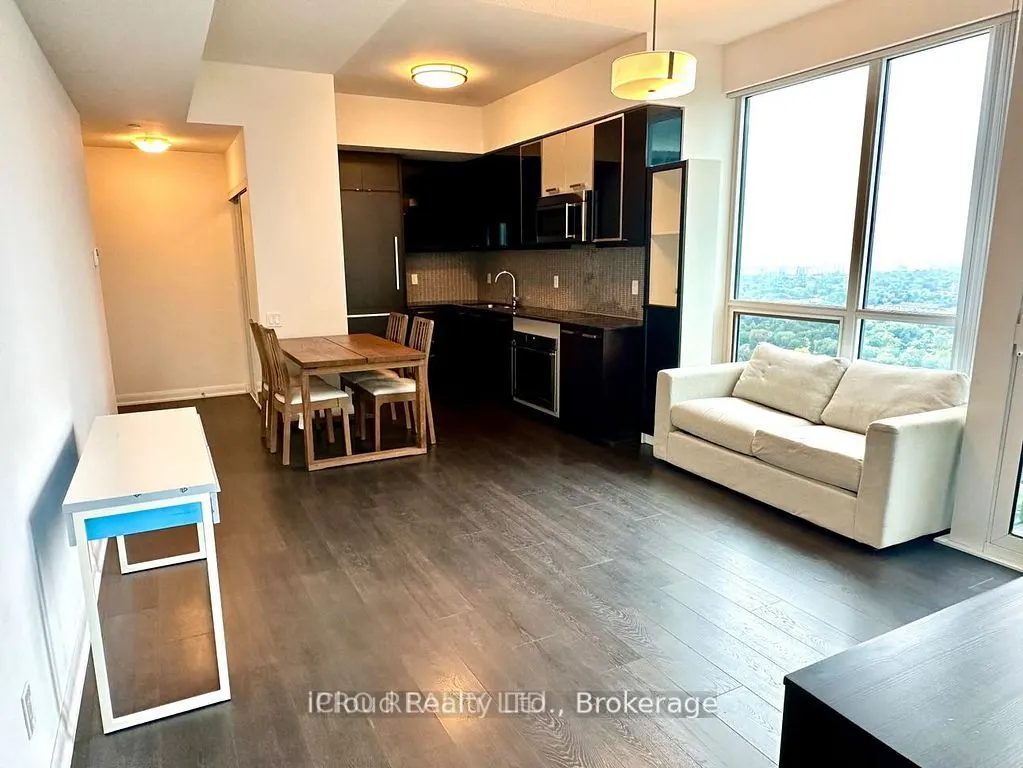 5162 Yonge Street, #LP103