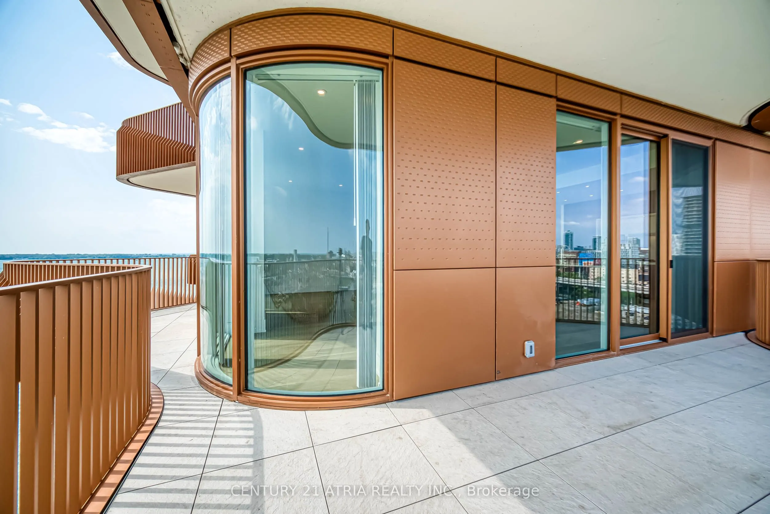 155 Merchants' Wharf, #1211